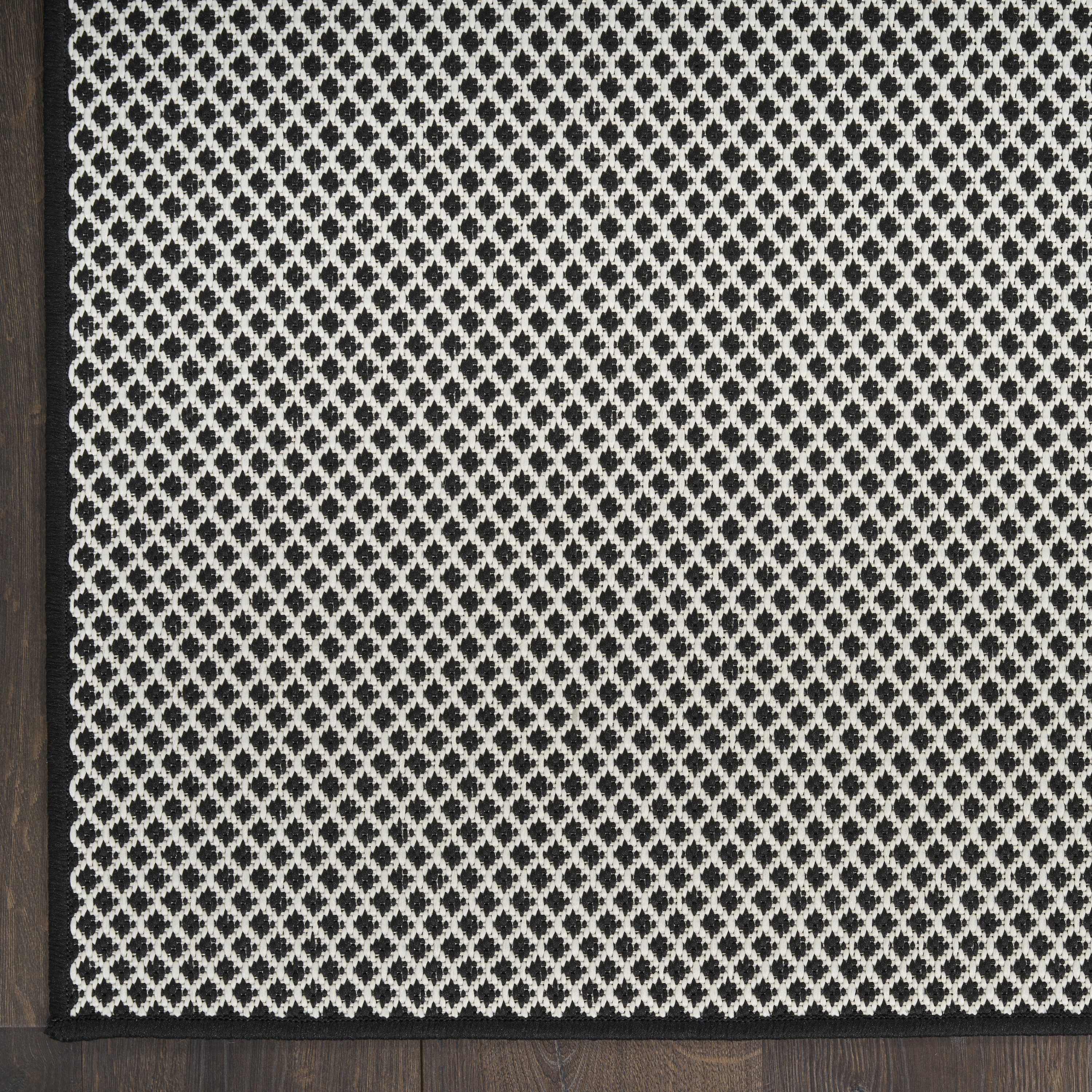 Nourison Courtyard 2'2" x 10' Black White Modern Rug