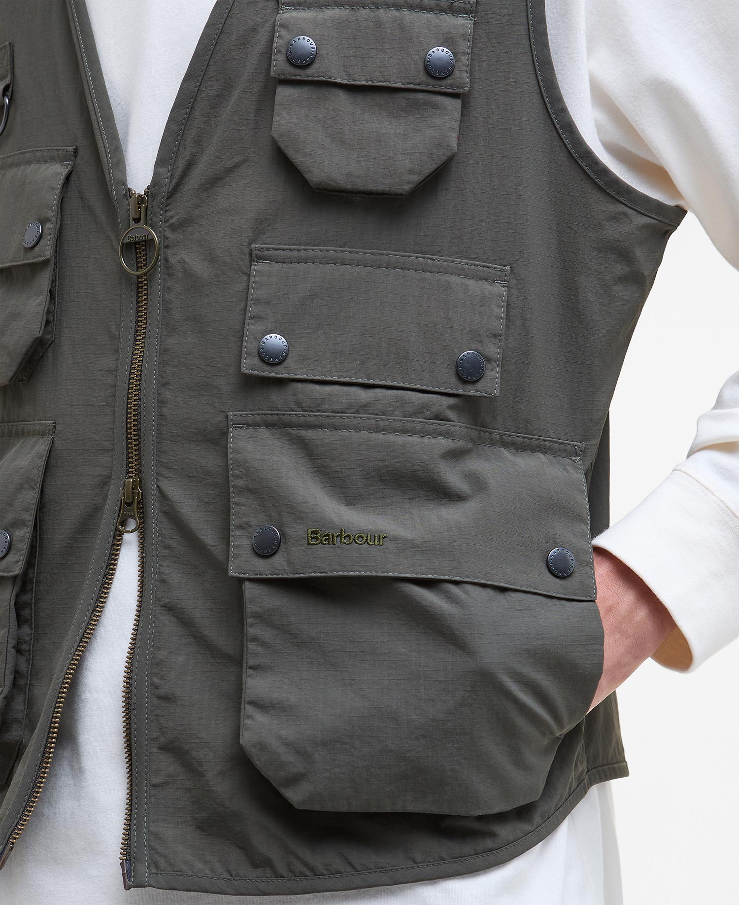 Gilet casual utility Editor image number 4