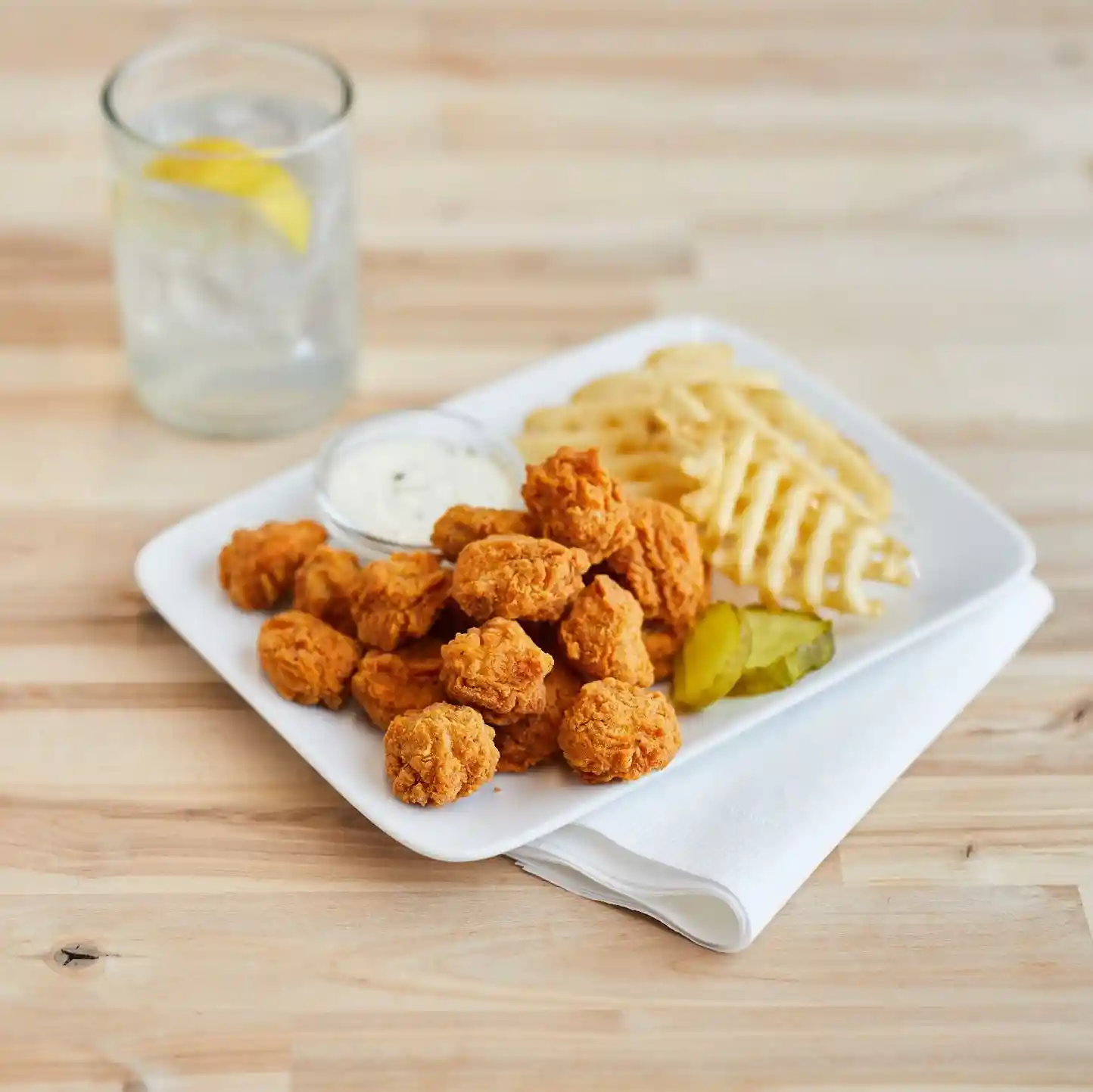 Tyson® Fully Cooked Whole Grain Breaded Hot & Spicy Popcorn Chicken CN, 0.275 oz. _image_2