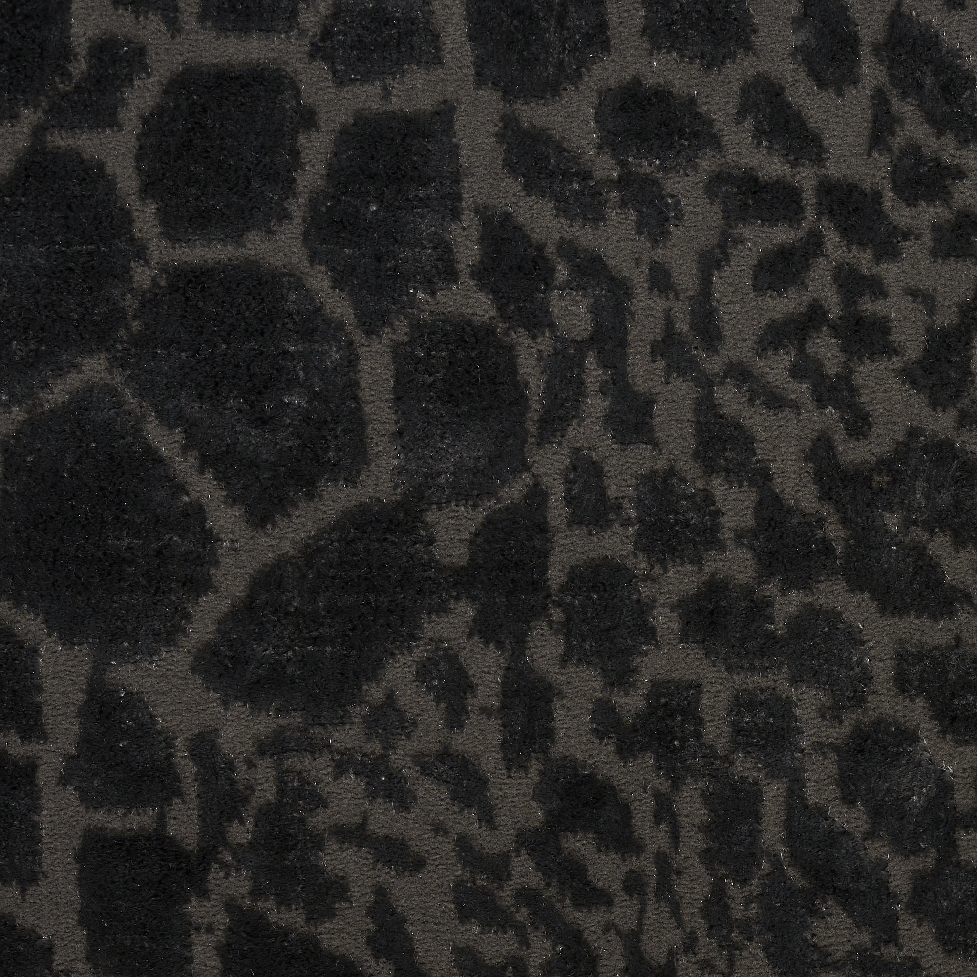 Nourison Desire 2'3" x 7'6" Charcoal Silver Modern Indoor Rug