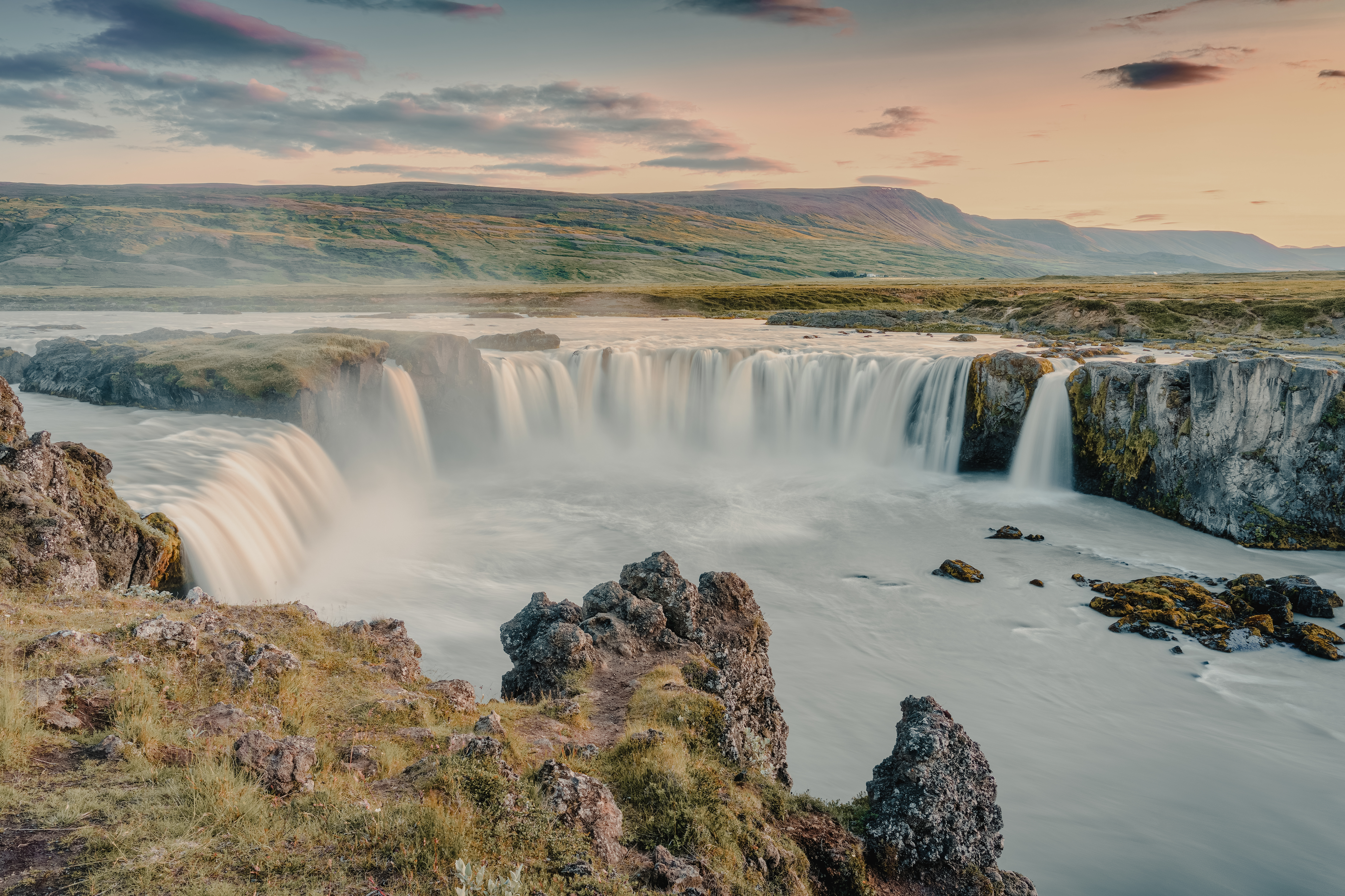 Southampton → Reykjavik (8 nights)