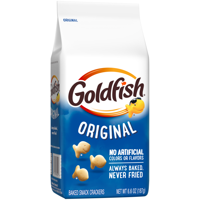 Goldfish® Original Baked Snack Crackers, 6.6 oz, bag - Left Angle Image