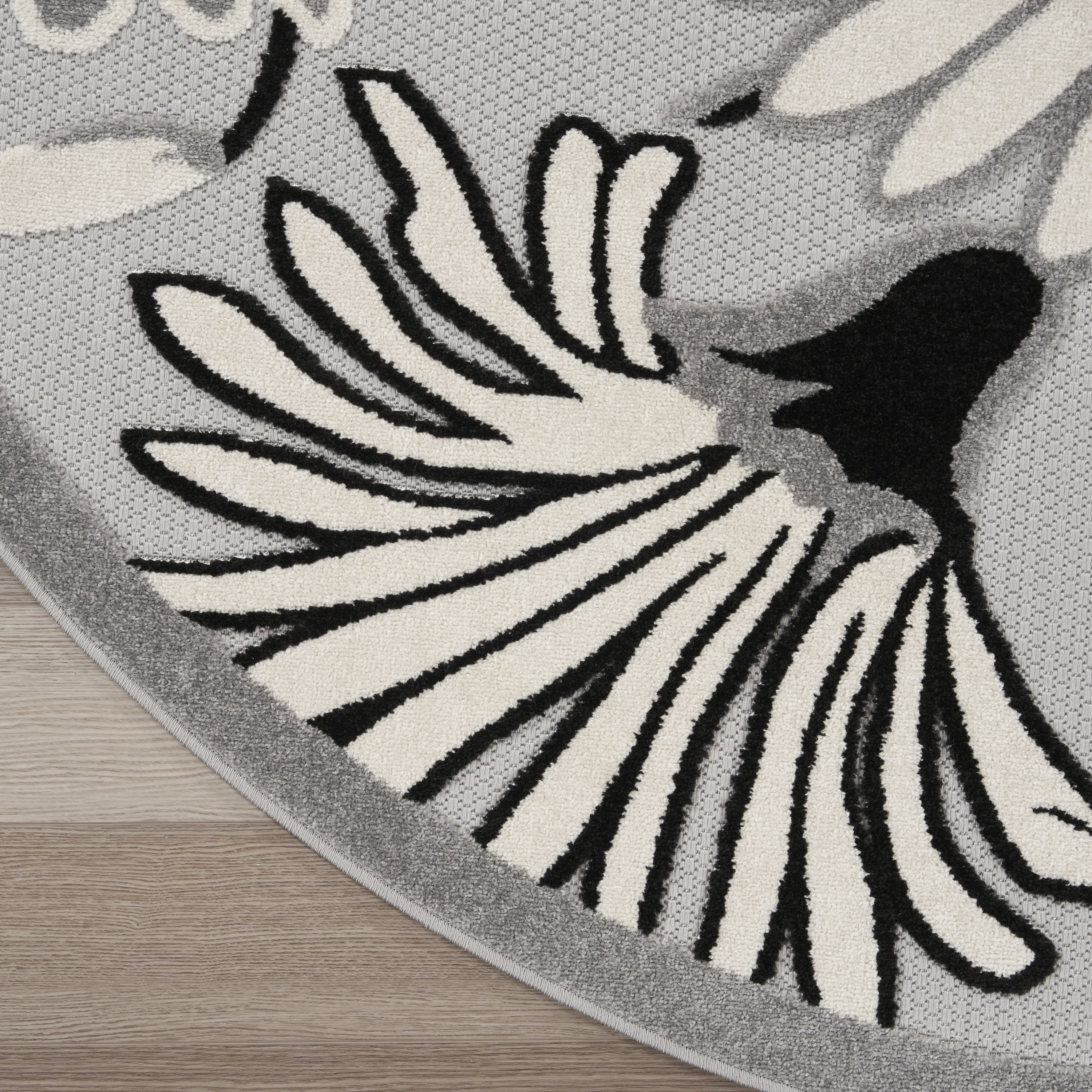 Nourison Aloha 7'10" x Round Black White Contemporary Rug