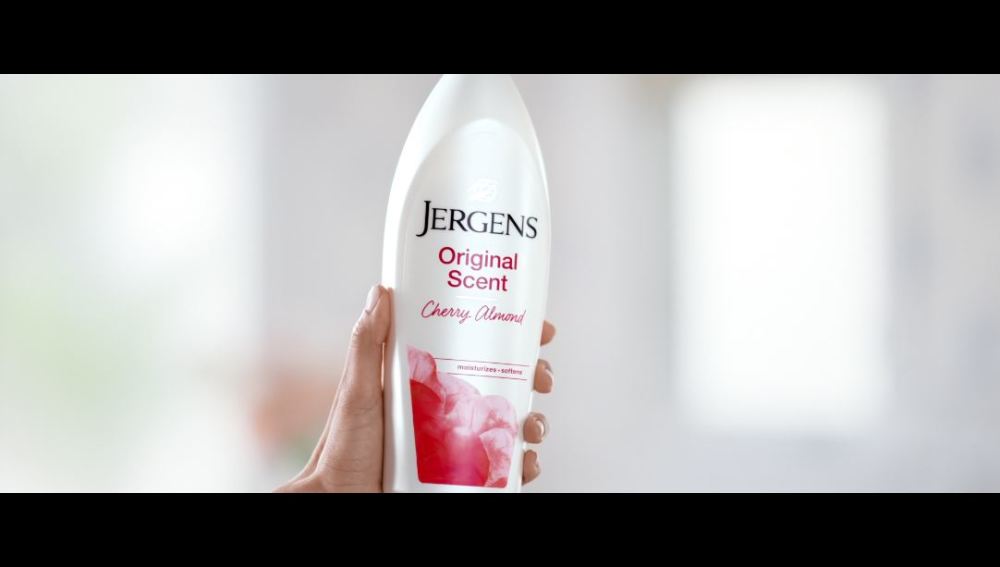 Jergens Original Scent With Cherry Almond Essence Dry Skin Lotion, Body Moisturizer, 32 Oz - image 2 of 12