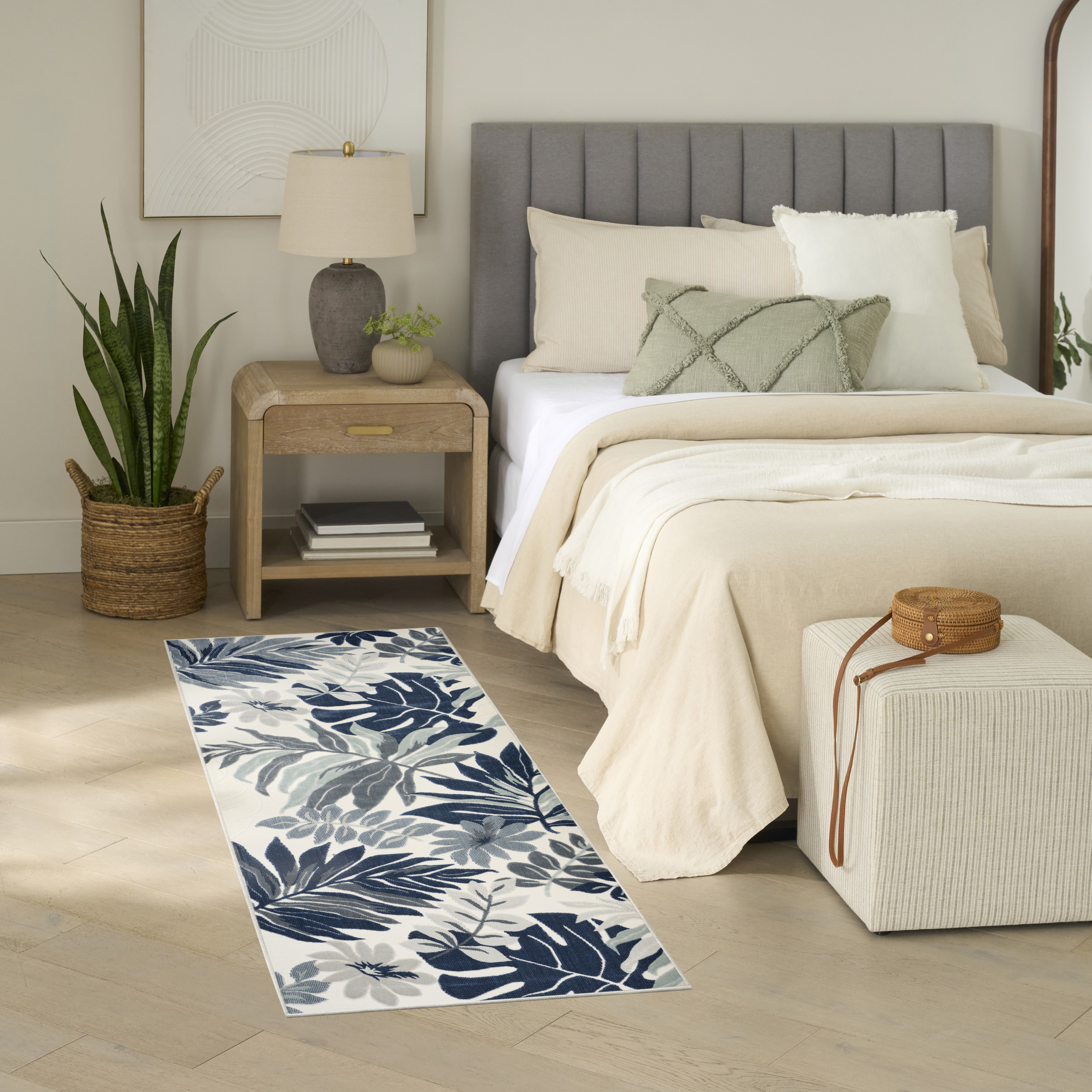 Nourison Suncoast 2' x 6' Blue Tropical Rug