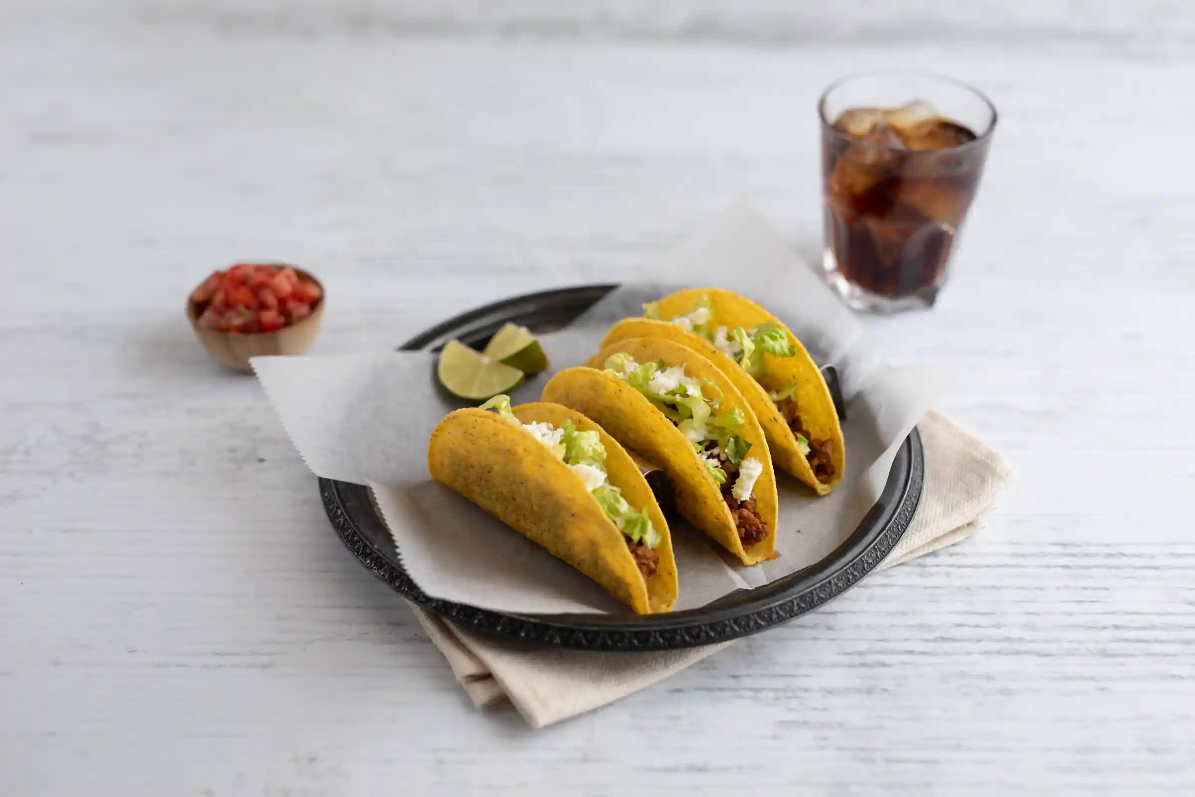 Mexican Original® 5.25" Yellow Taco Shells https://images.salsify.com/image/upload/s--KKJUO9TL--/q_25/yk1vvcfp9zwmflivoiph.webp