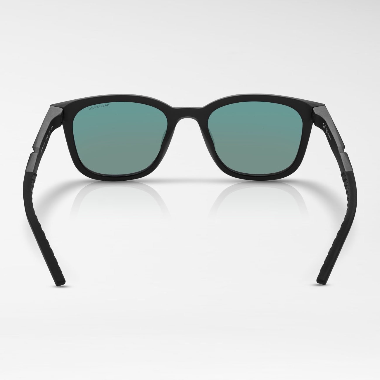 Nike Radeon 2 Polarized Lifestyle Image