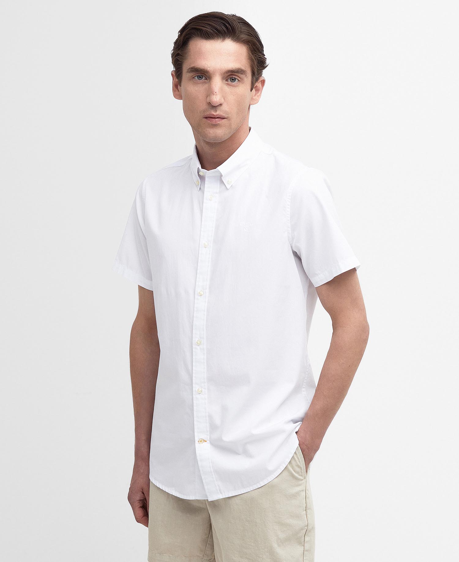 Crest Poplin Tailored Short-Sleeved Shirt image number 0