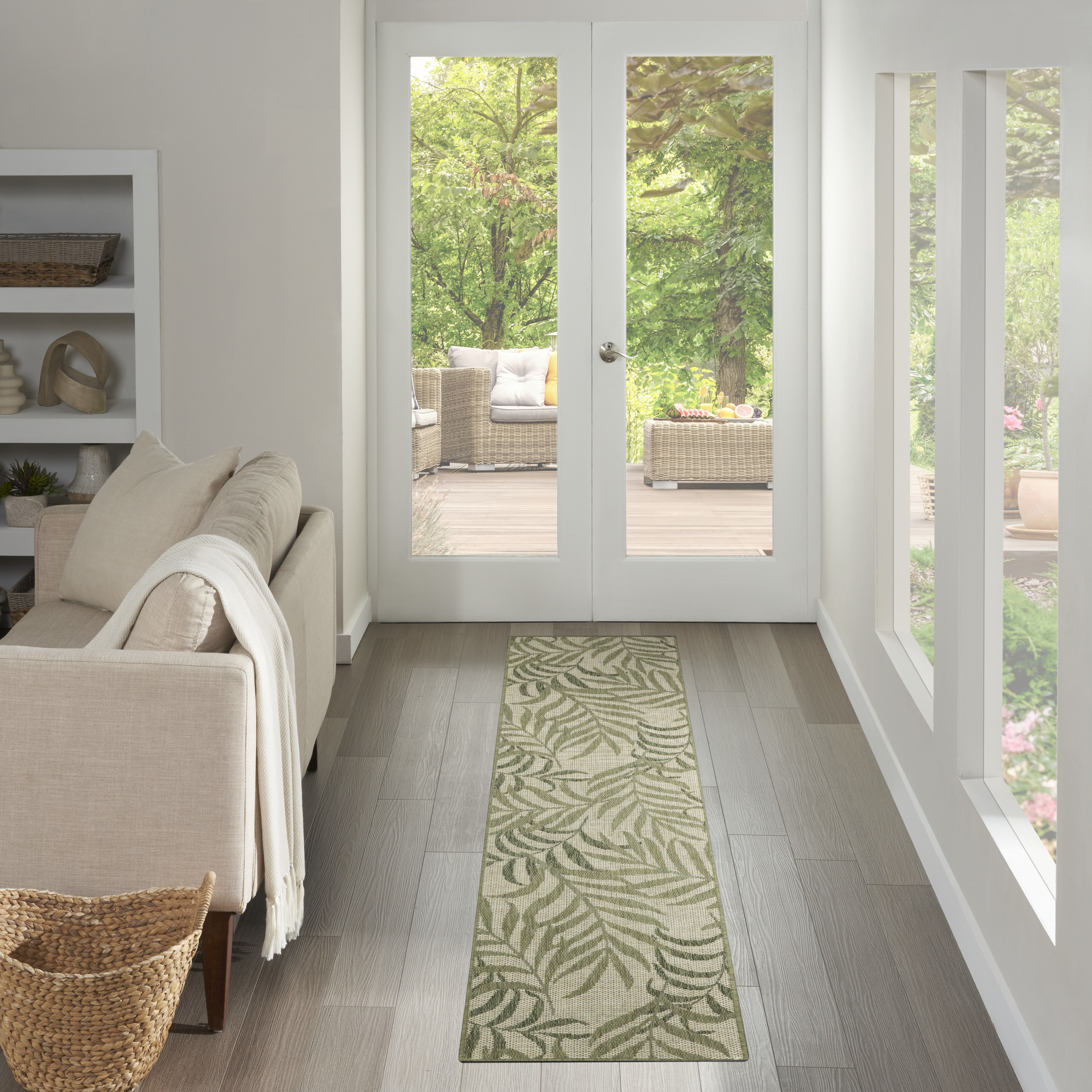 Nourison Garden Oasis 2' x 6' Ivory Green Tropical Rug