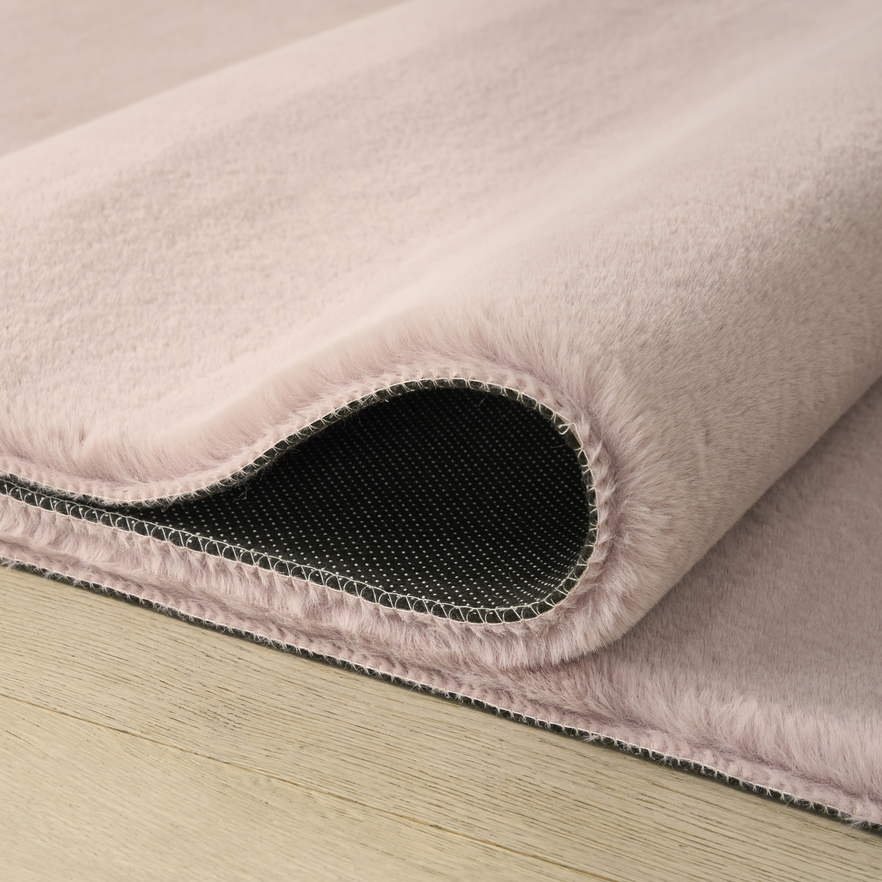 Nourison Soft Plush Rabbit Fur 5' x 7' Lavender Contemporary Indoor Rug
