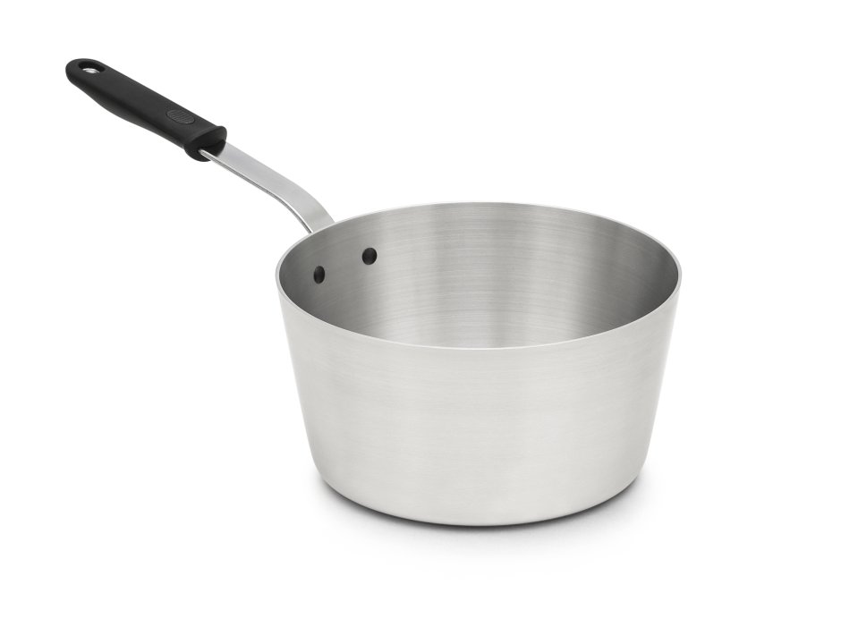 7-quart Wear-Ever® tapered aluminum saucepan with natural finish and silicone handle
