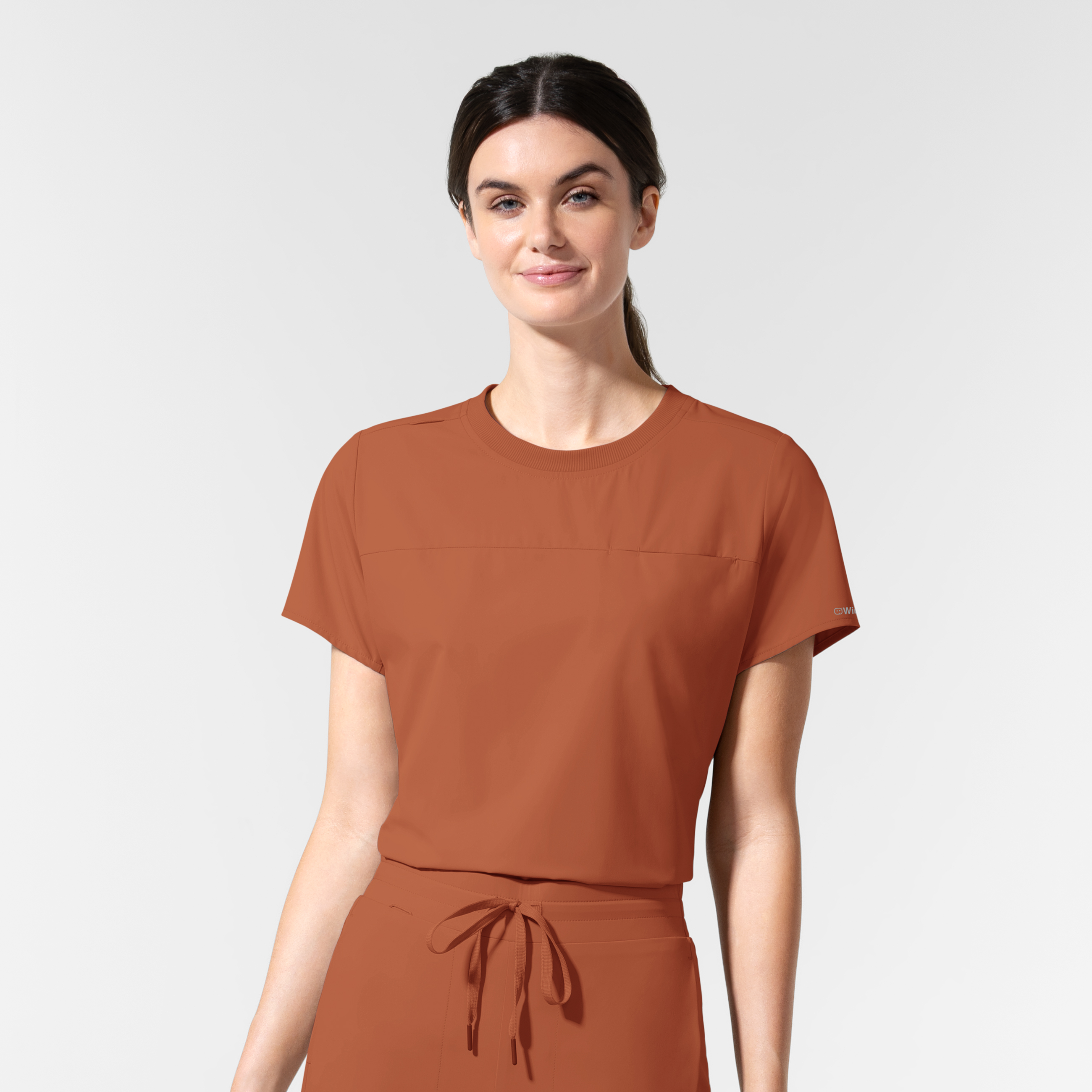 AURA Women‘s Captivate Crew Neck Tuck-in Scrub Top-Wonder Wink