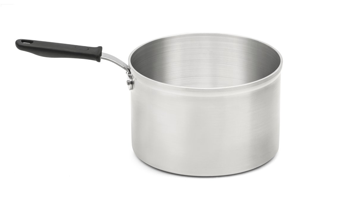 4 ½-quart Wear-Ever® Classic Select® heavy-duty aluminum saucepan in natural finish and silicone handle