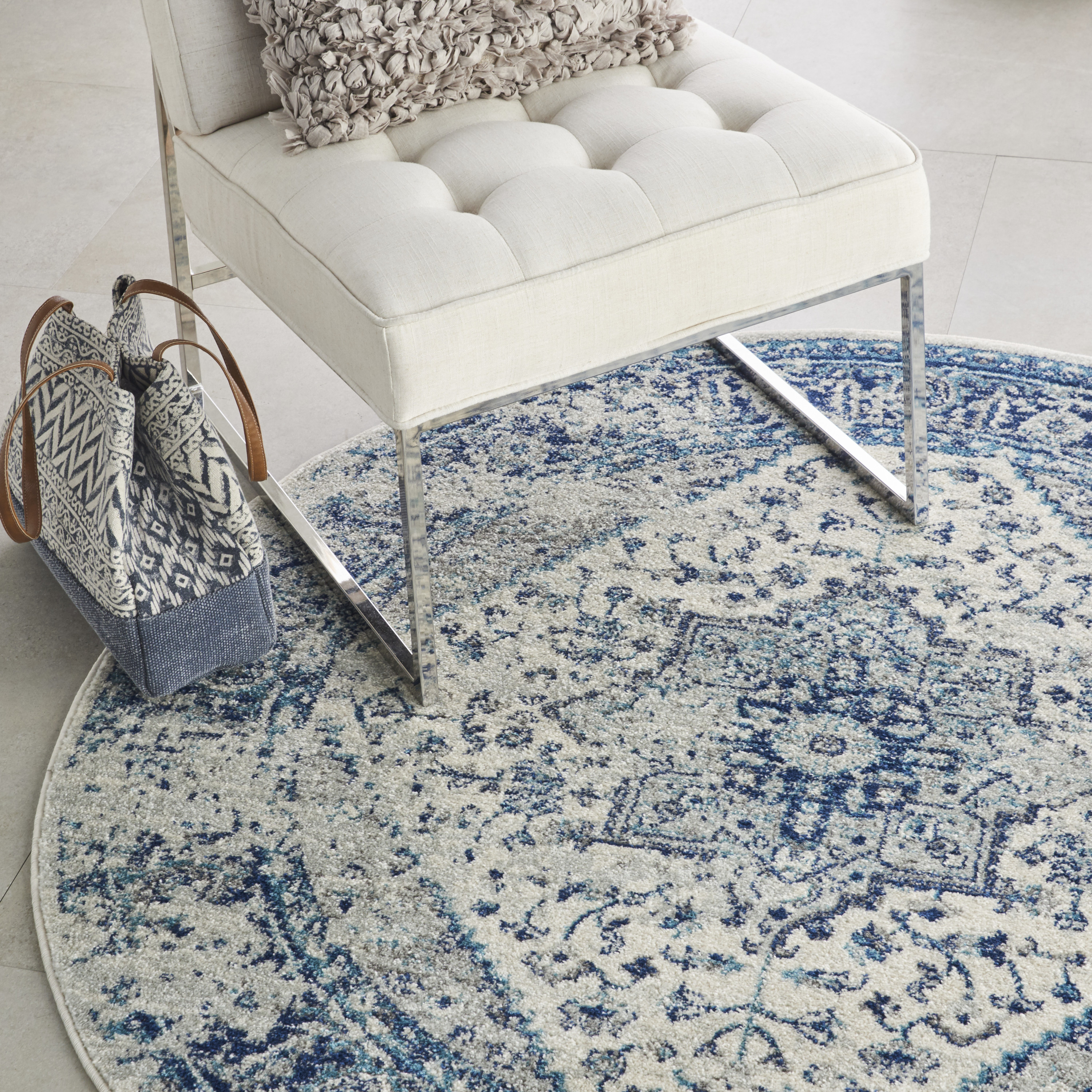 Nourison Tranquil 4' x Round Ivory Light Blue Vintage Indoor Rug