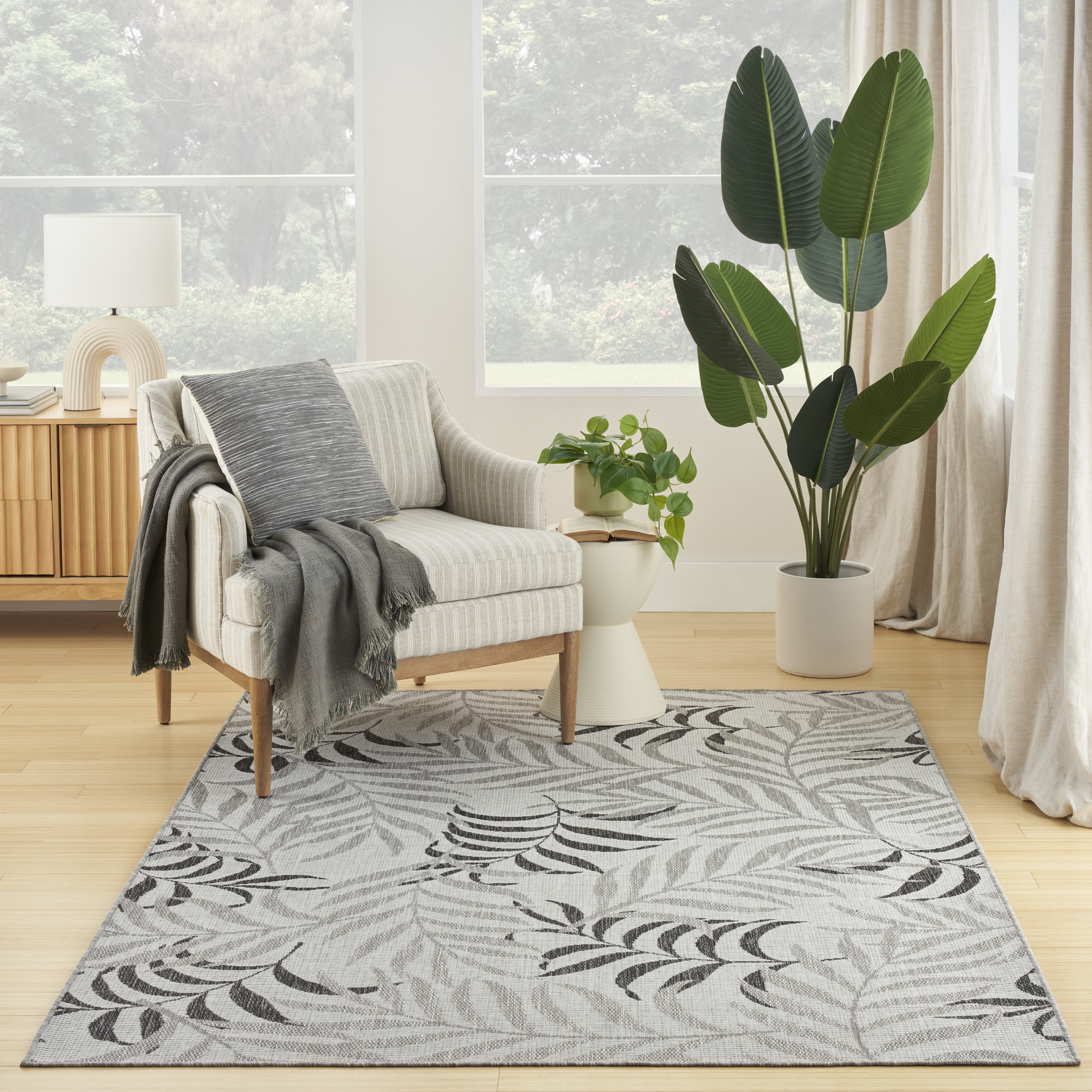 Nourison Garden Oasis 6' x 9' Grey Tropical Rug