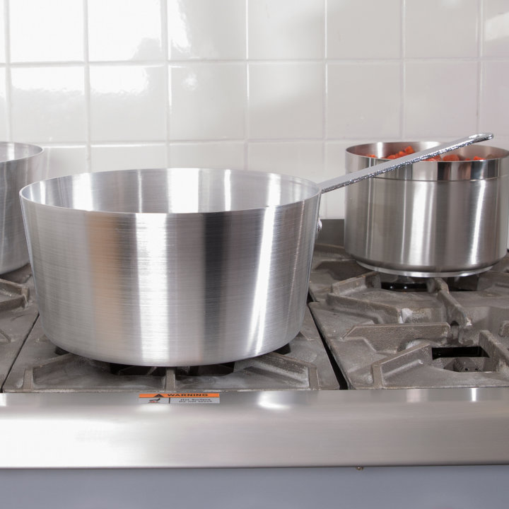 8 ½-quart Arkadia™ aluminum saucepan in natural finish