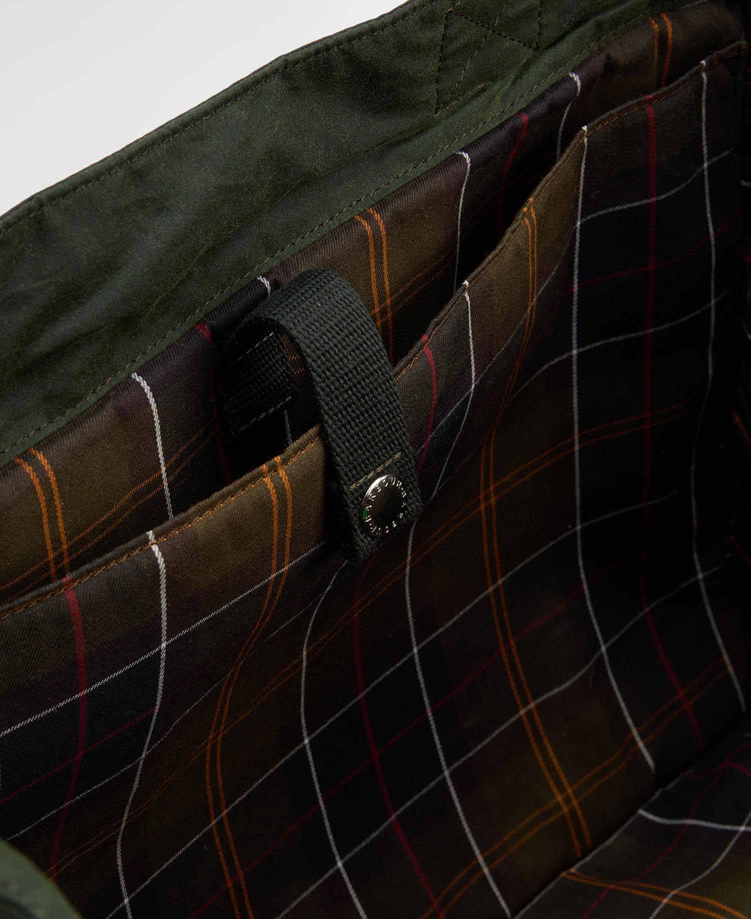 Barbour x GANNI Waxed Tote Bag image number 5