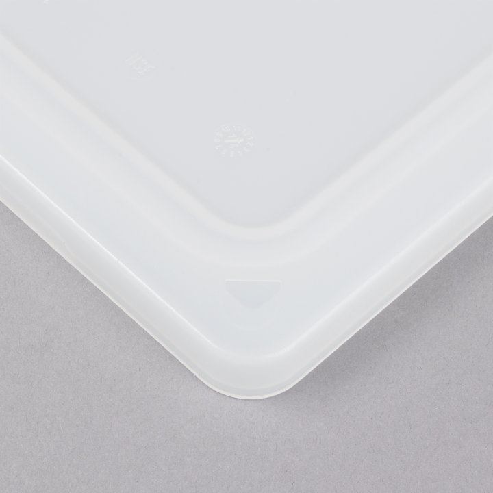 Fourth-size Super Pan V® flexible steam table pan lid in white