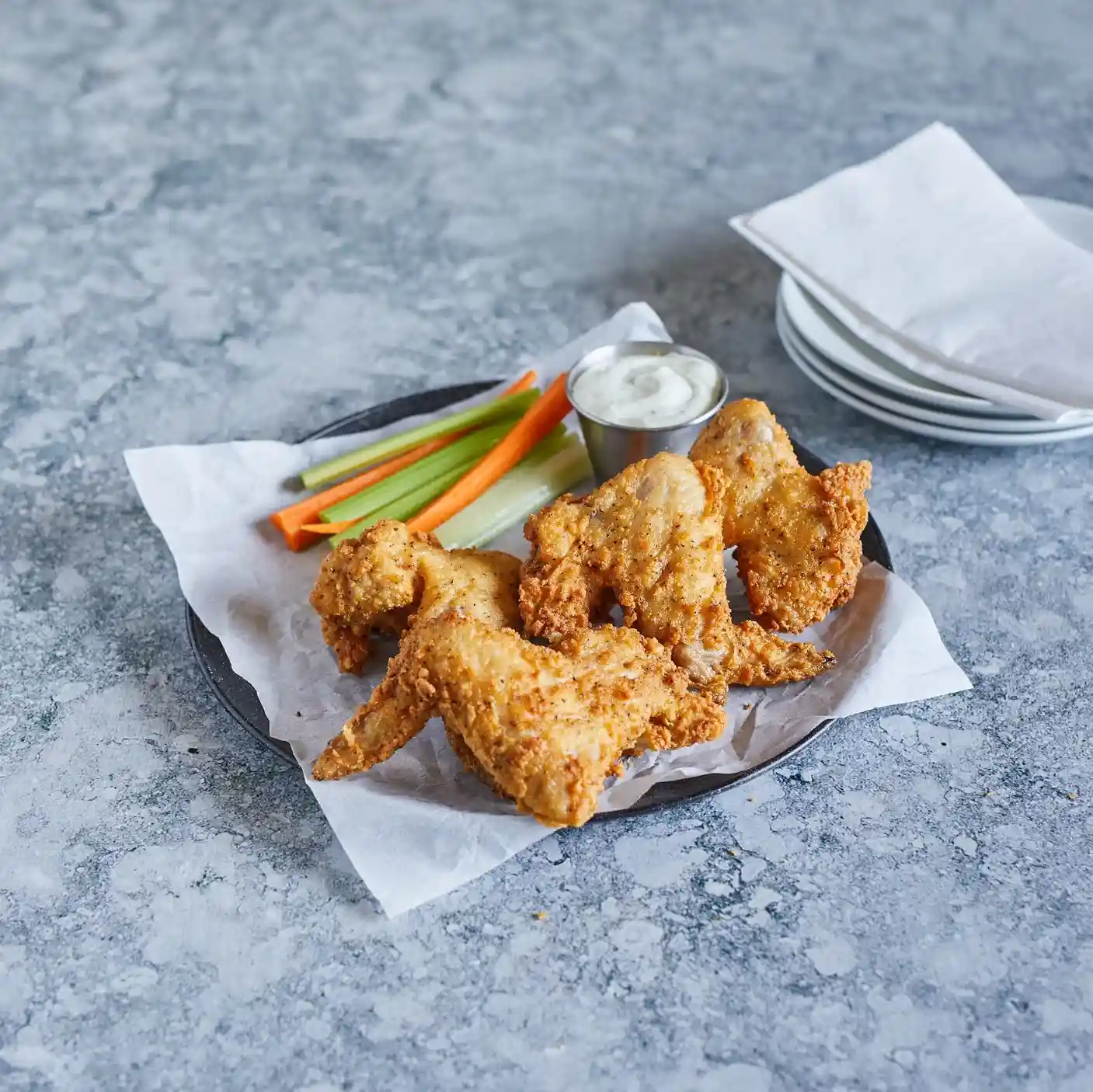 Tyson® Fully Cooked Breaded Bone-In Chicken Wings https://images.salsify.com/image/upload/s--0p4uYb-N--/q_25/naexljnn0f0glvzjcl5r.webp