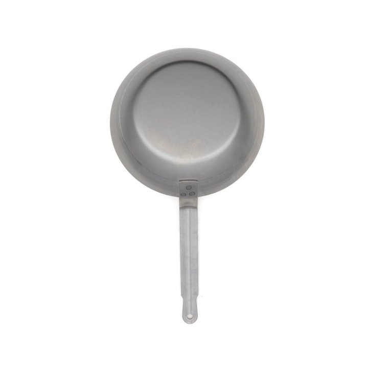 9 ⅜-inch carbon steel fry pan
