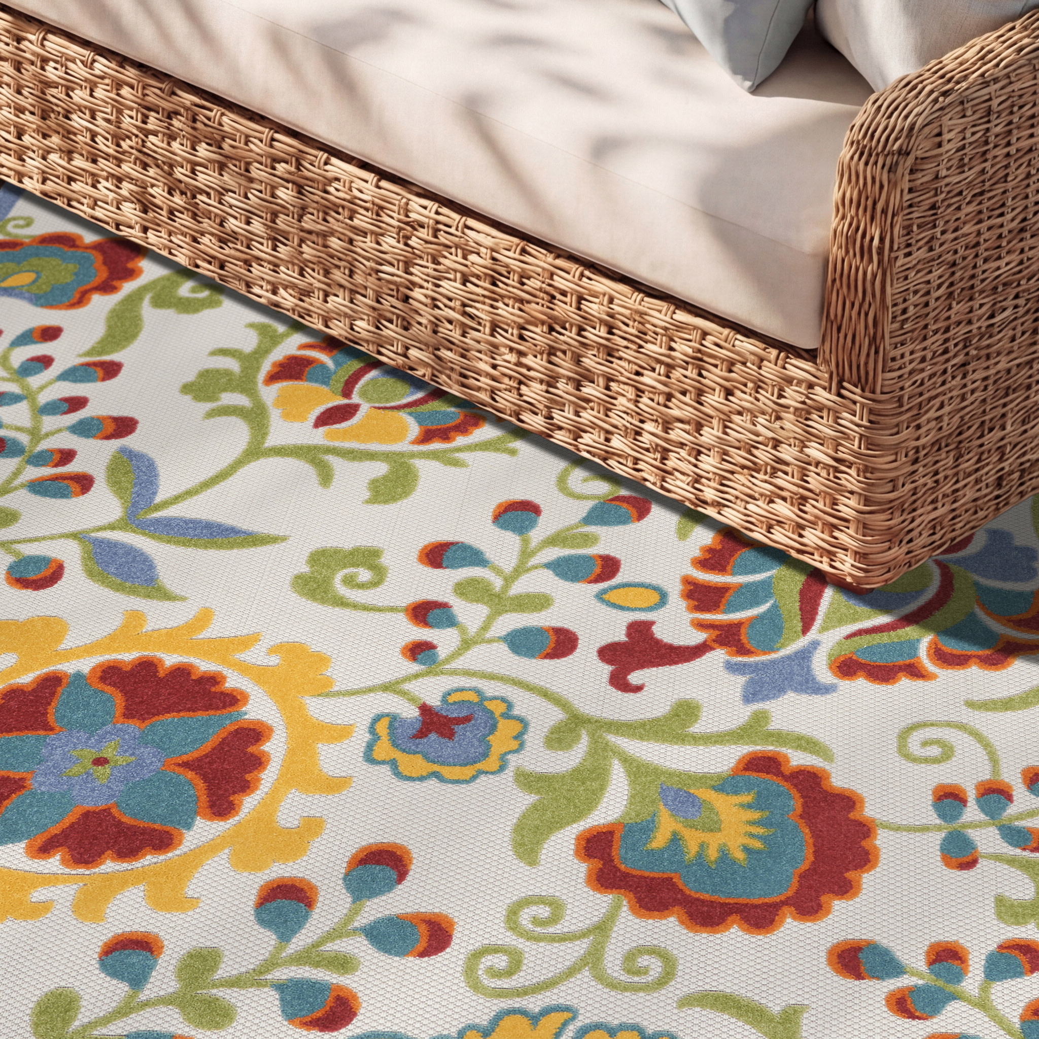 Nourison Aloha 6' x 9' Ivory Multicolor Farmhouse Rug