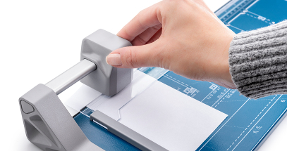 The steel blade hones itself as you cut for long-lasting sharpness.