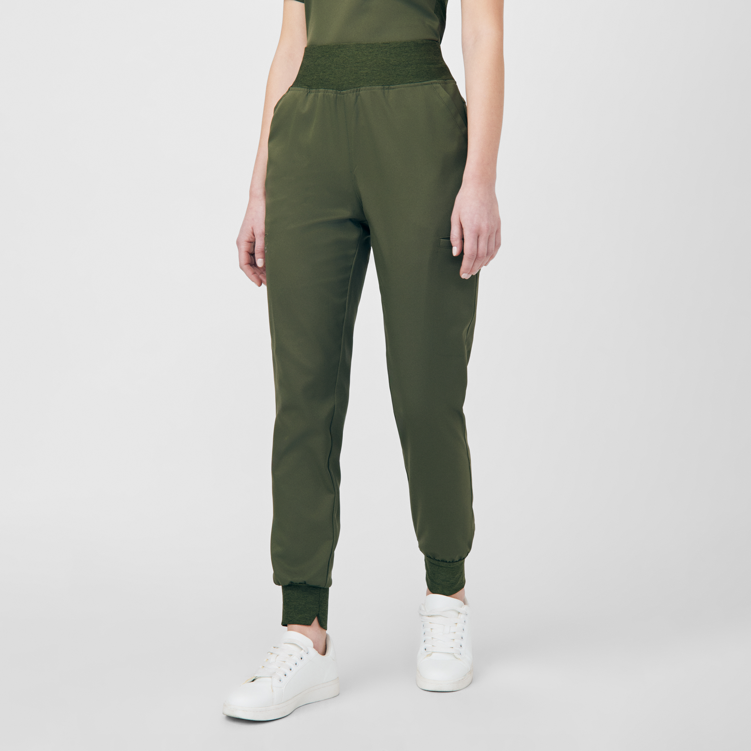 White Cross VIBE WB420 Women&#8216;s 4-Way Stretch 6 Pocket Wrinkle Resistant Jogger Scrub Pants with Cozy Knit Waistband and Cuffs-White Cross