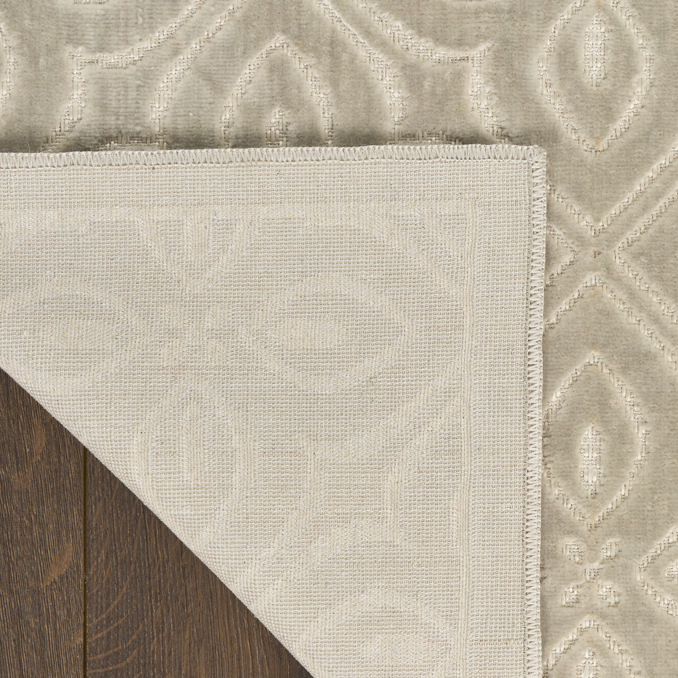 Nourison Washable Charm 2' x 3' Silver Ivory Contemporary Indoor Rug
