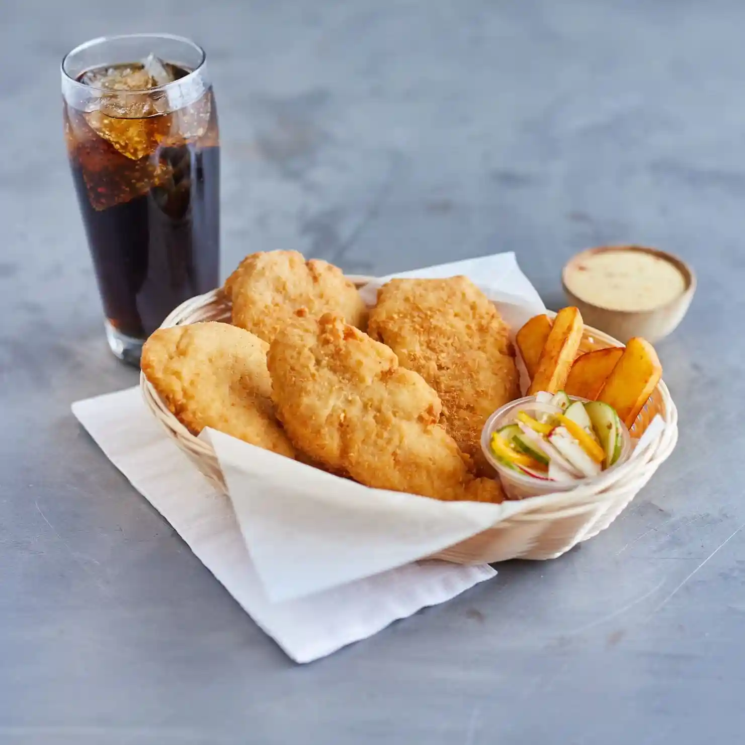 Tyson® Uncooked Savory Chicken Tenderloins https://images.salsify.com/image/upload/s--gA10_Eov--/q_25/ryt0wd0pnzqh1kr4xnxi.webp