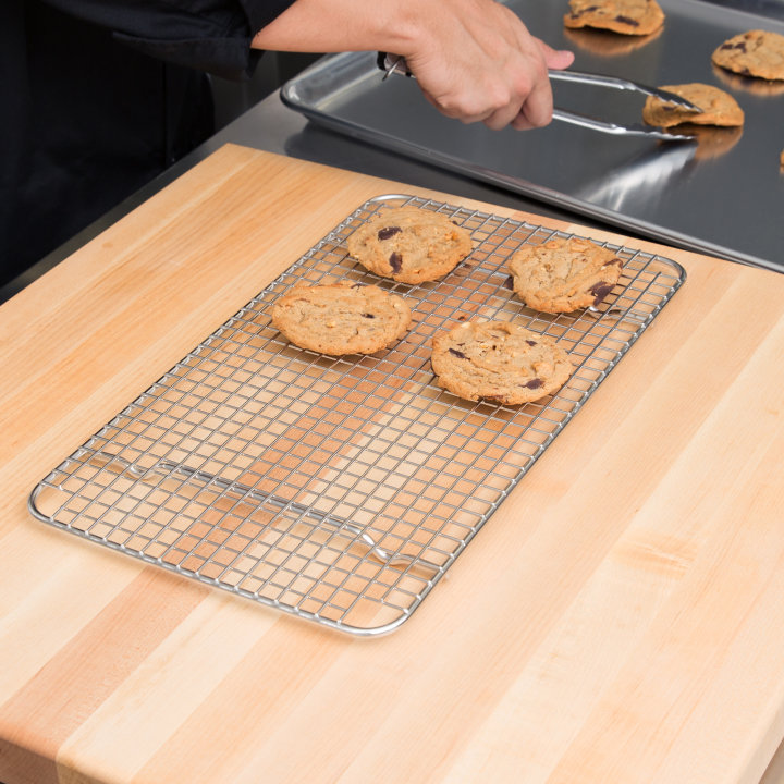 Full-size Super Pan 3® stainless steel wire cooling grate