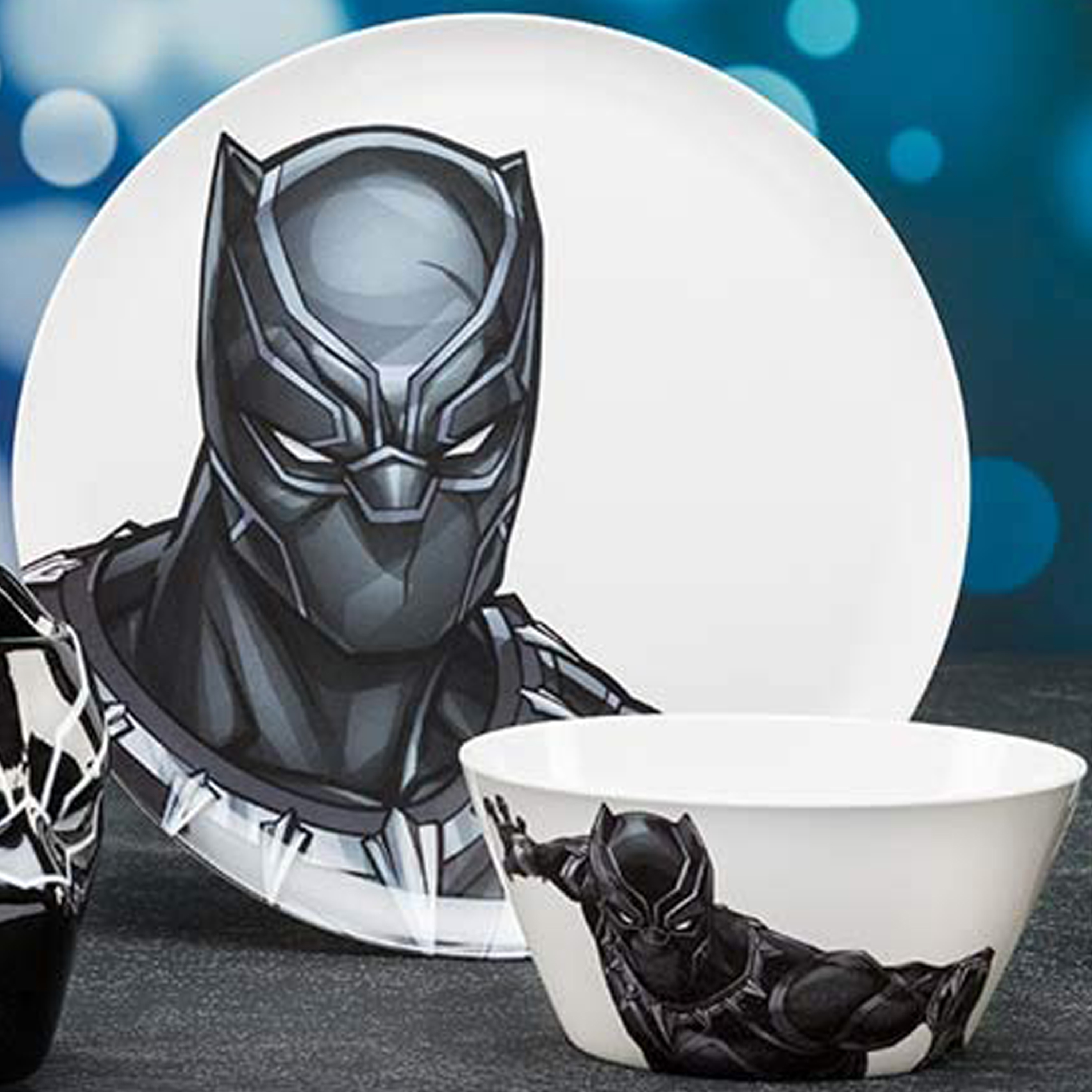 Marvel Comics Dinnerware Set, Black Panther & The Avengers, 2-piece set