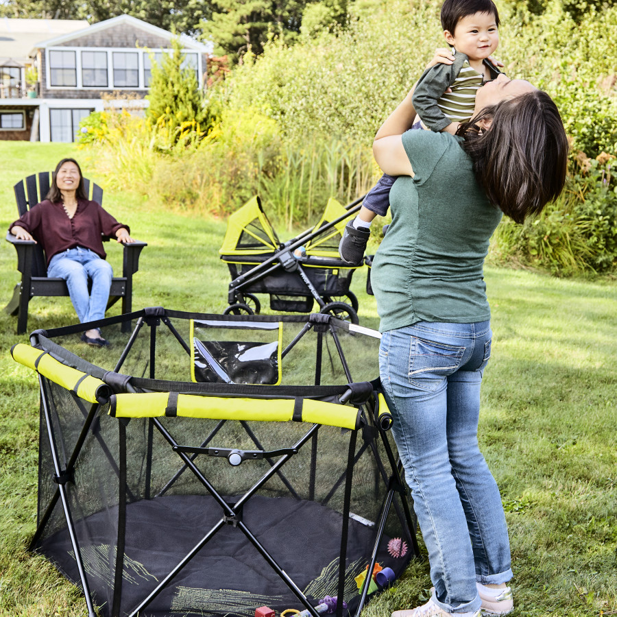 Play-Away Portable Playard Deluxe