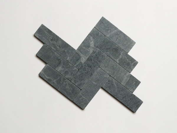 lapidary: girata | baguette | verde marble | tumbled 