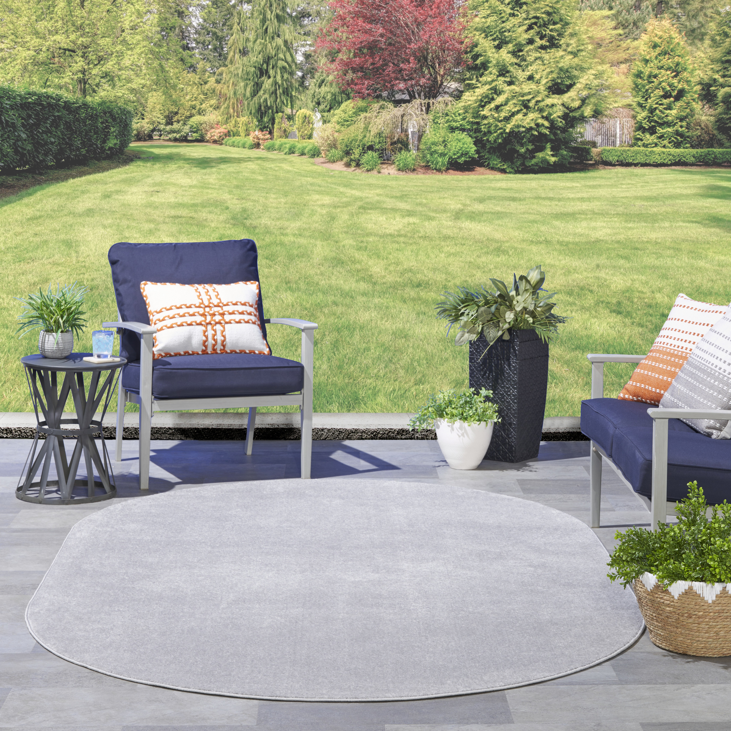 Nourison Nourison Essentials 6' x 9' Oval Silver Grey Outdoor Rug
