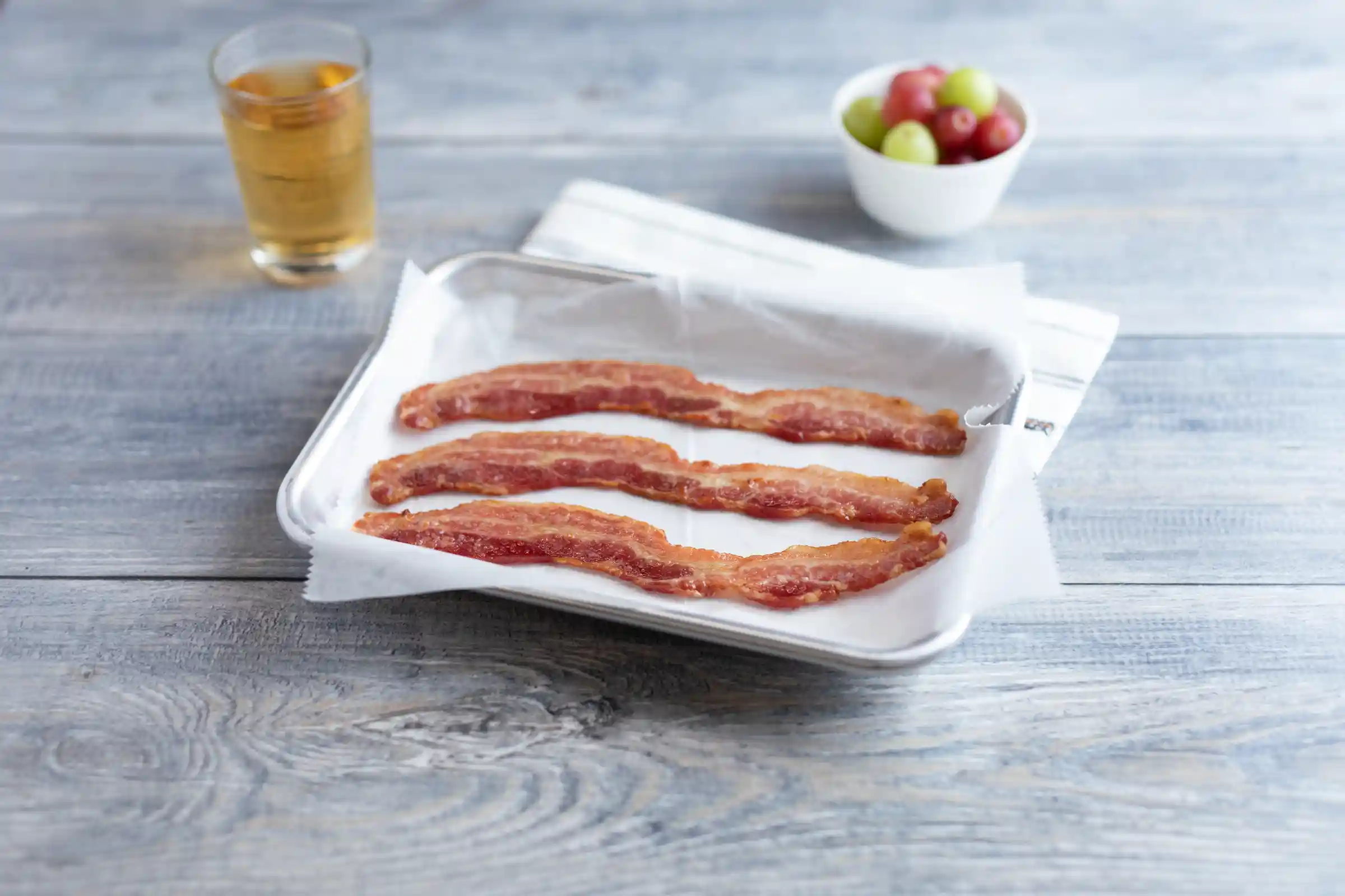 Wright® Brand Naturally Hickory Smoked Regular Sliced Bacon, Bulk, 15 Lbs, 14-18 Slices per Pound, Gas Flushed https://images.salsify.com/image/upload/s--fSEY0HHx--/q_25/dqb76emz12xbm9pjg4iu.webp