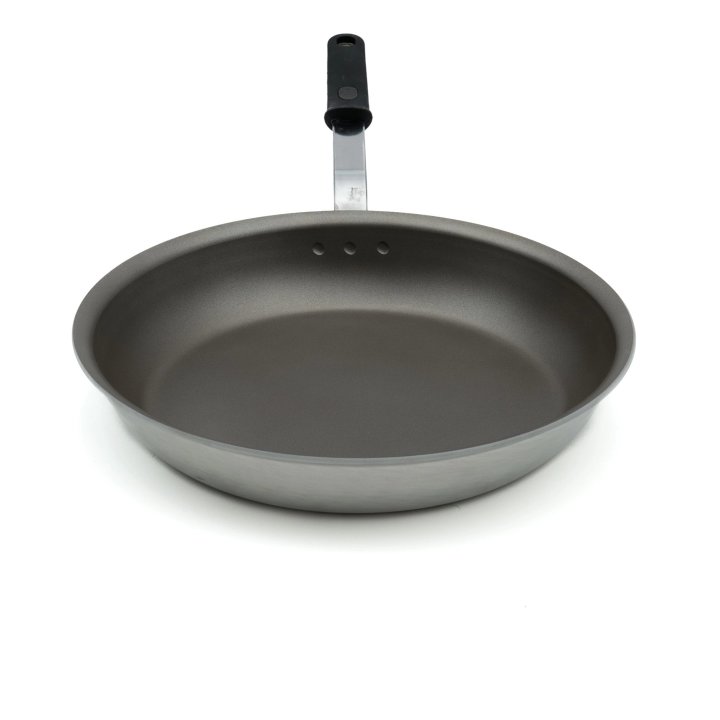 14-inch Wear-Ever® rivetless fry pan with PowerCoat2™ nonstick coating and silicone handle