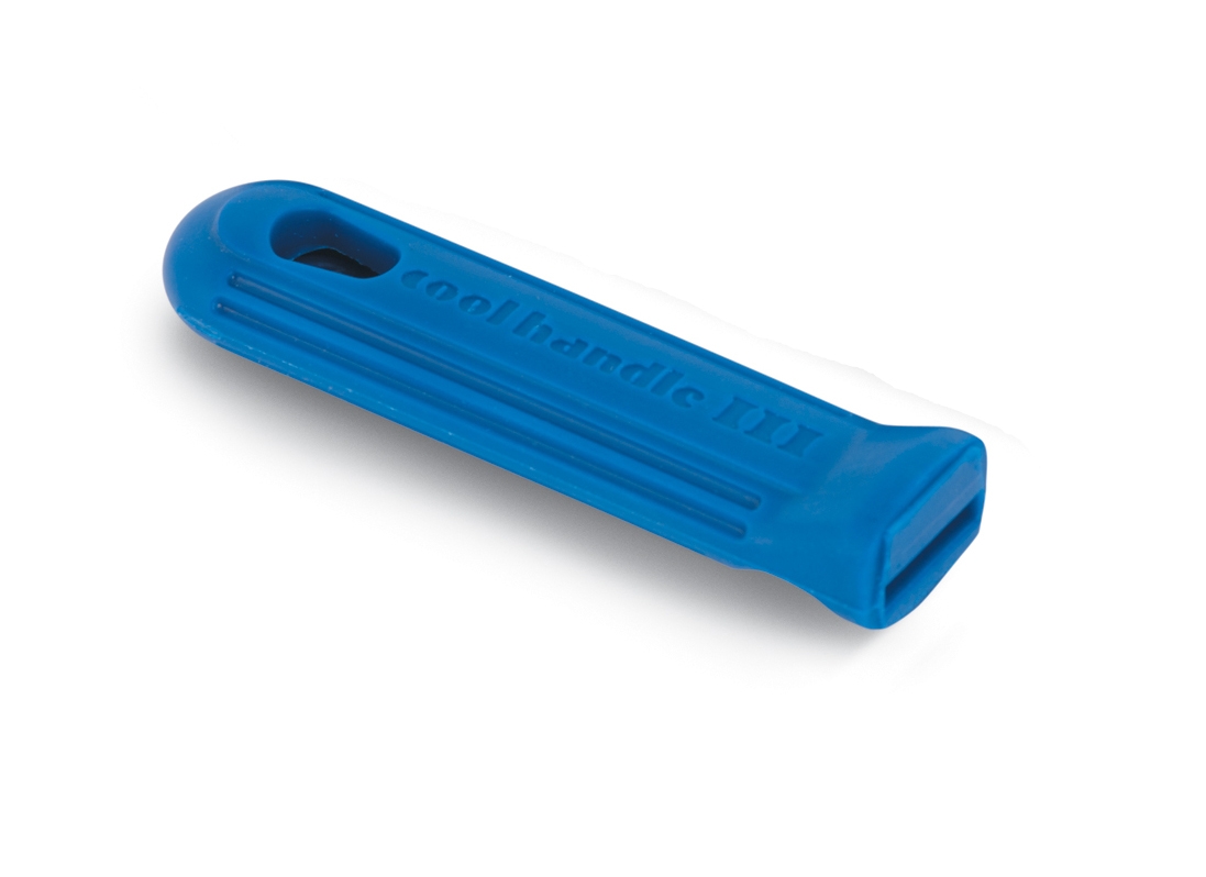 Small Cool Handle® replacement rubber grip sleeve in blue Vollrath