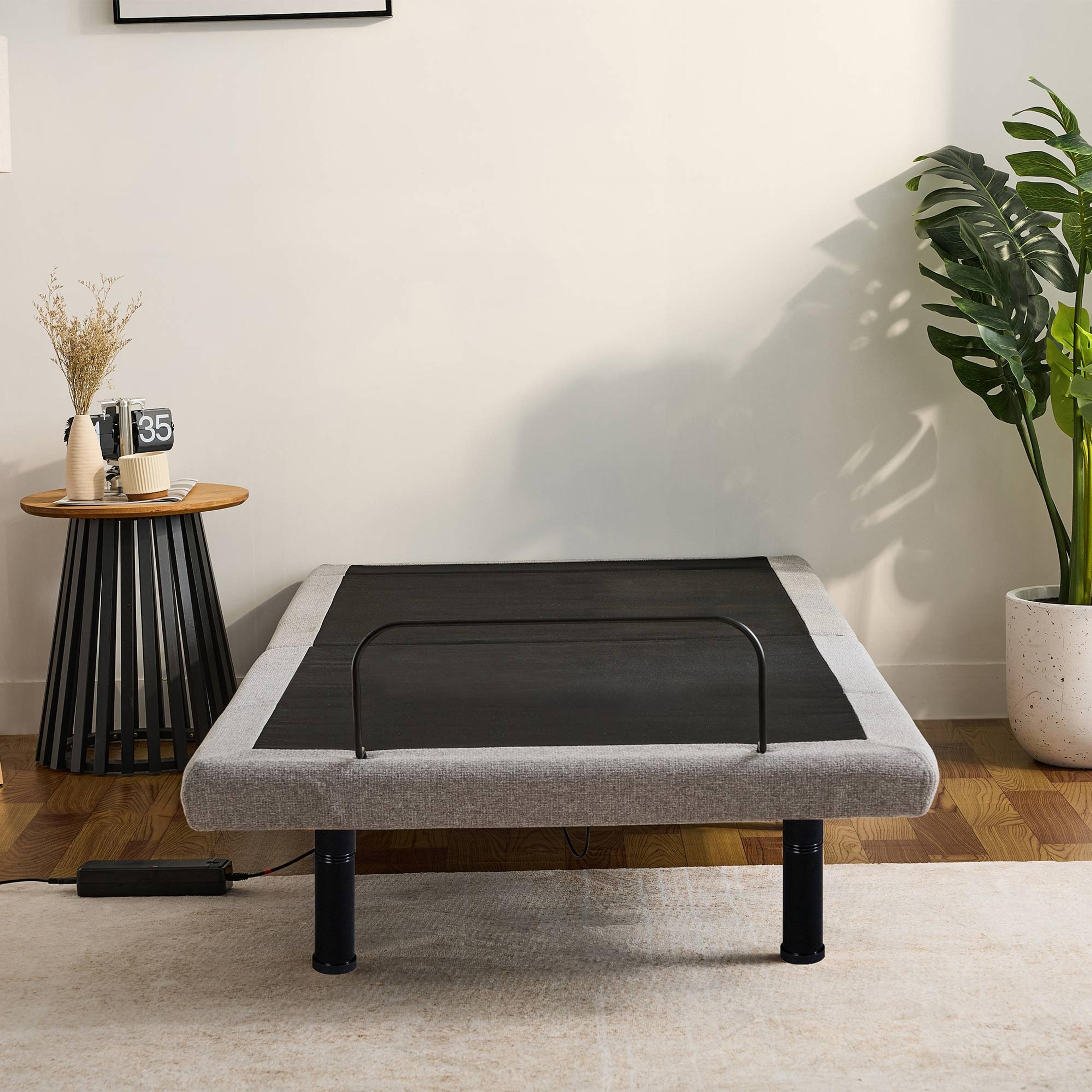 Lifestyle image of the  Mlily Irecover Elite Adjustable Base from Forty Winks