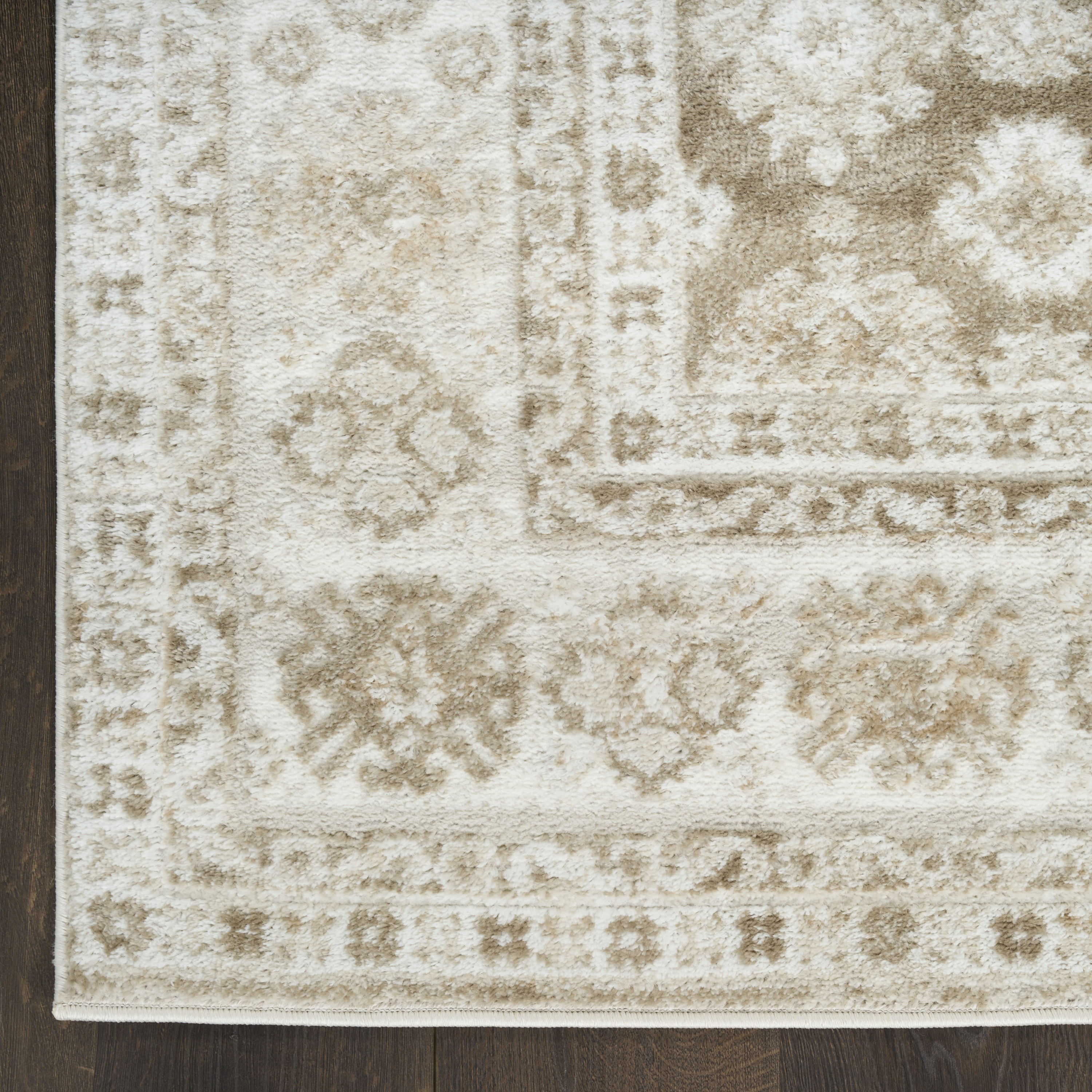 Nourison Dekor 2' x 4' Ivory Taupe Vintage Indoor Rug