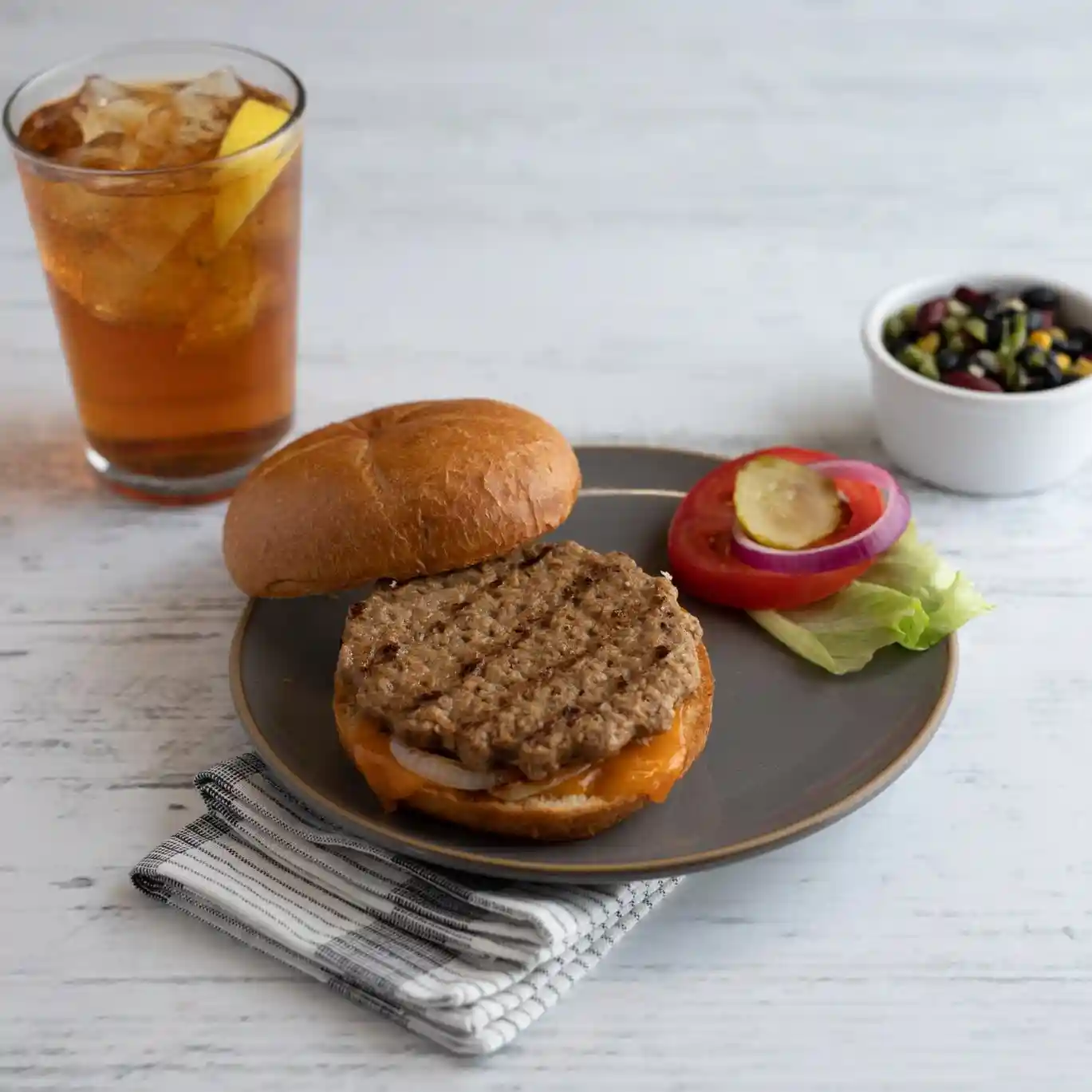 Tenderbroil® Fully Cooked Charbroiled Portion Beef Patties https://images.salsify.com/image/upload/s--KfAlgzKR--/q_25/guwvsvyv3vyeyiknppi2.webp