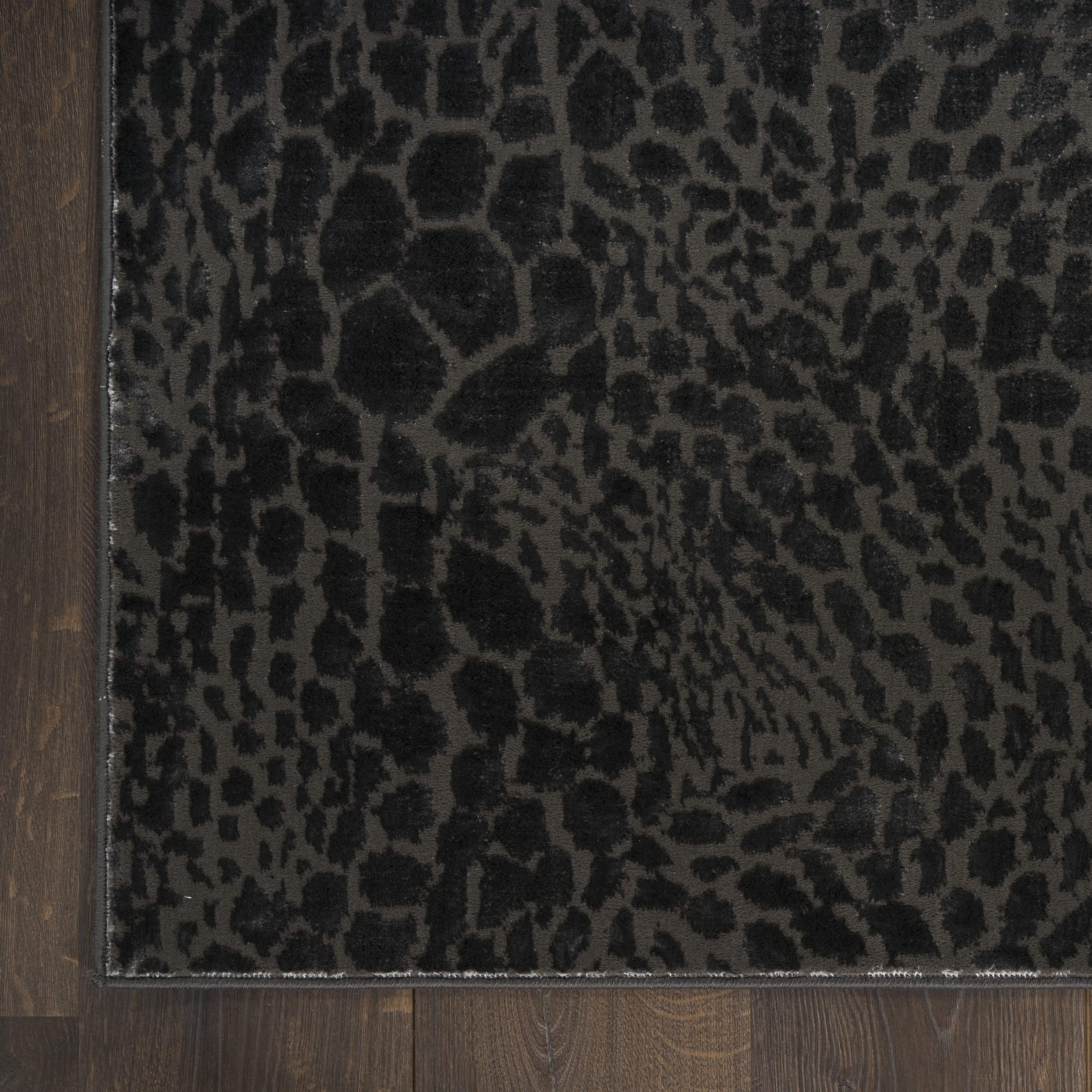 Nourison Desire 2'3" x 7'6" Charcoal Silver Modern Indoor Rug