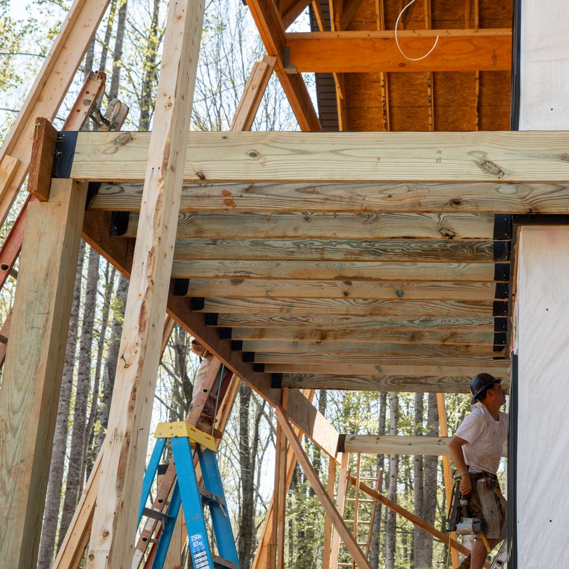 FrogTape™ Pro Grade Deck and Joist Flashing Tape Application Image 5