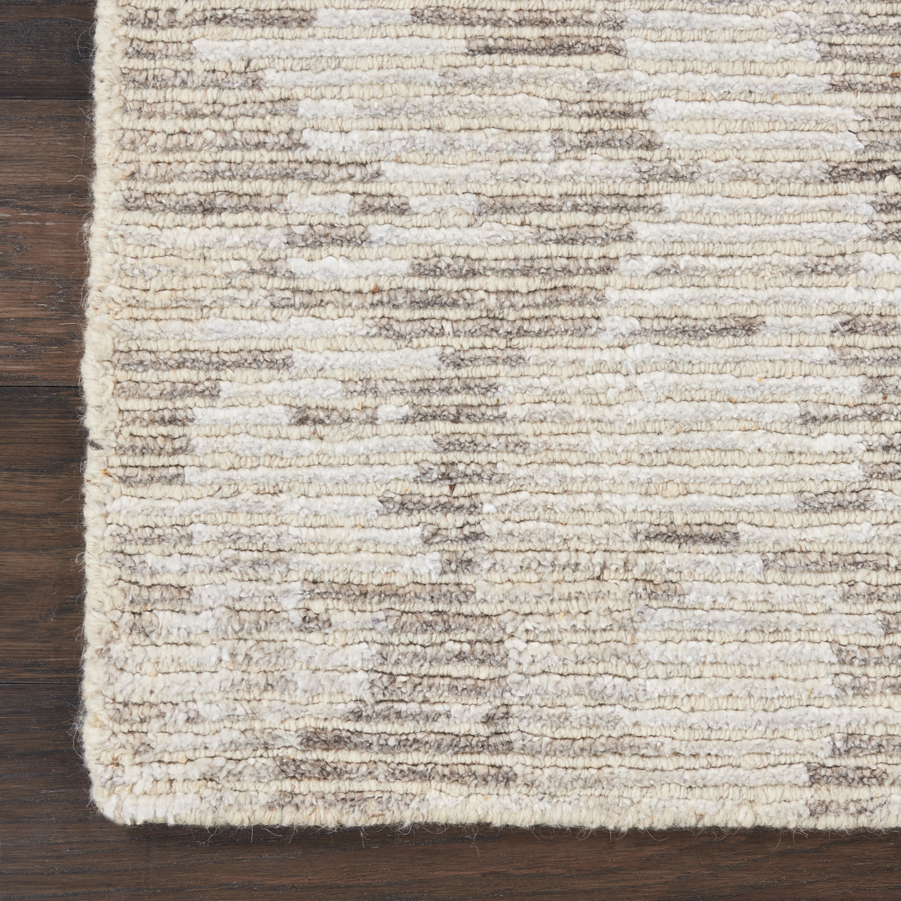 Nourison Ellora 2' x 3' Ivory Grey Modern Indoor Rug