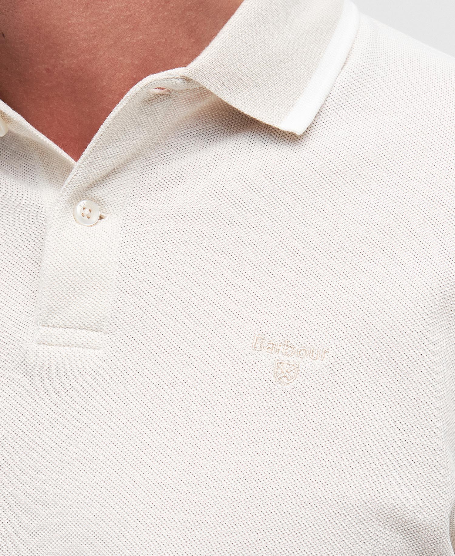 Barnard Short-Sleeved Polo Shirt image number 4