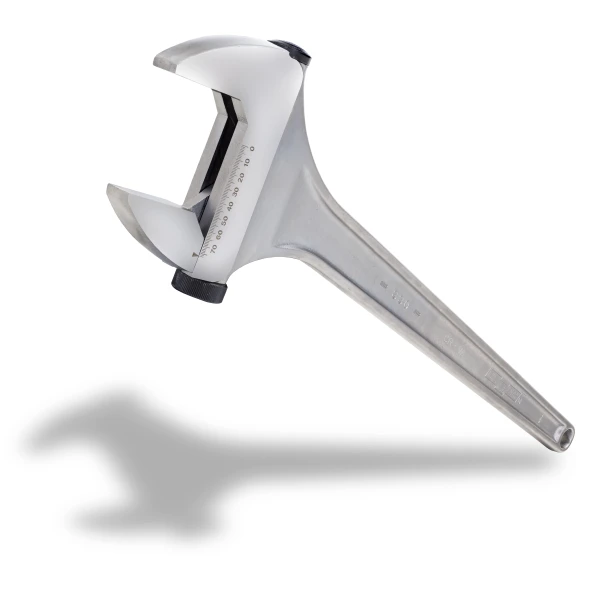 830 30-inch Adjustable Wrench