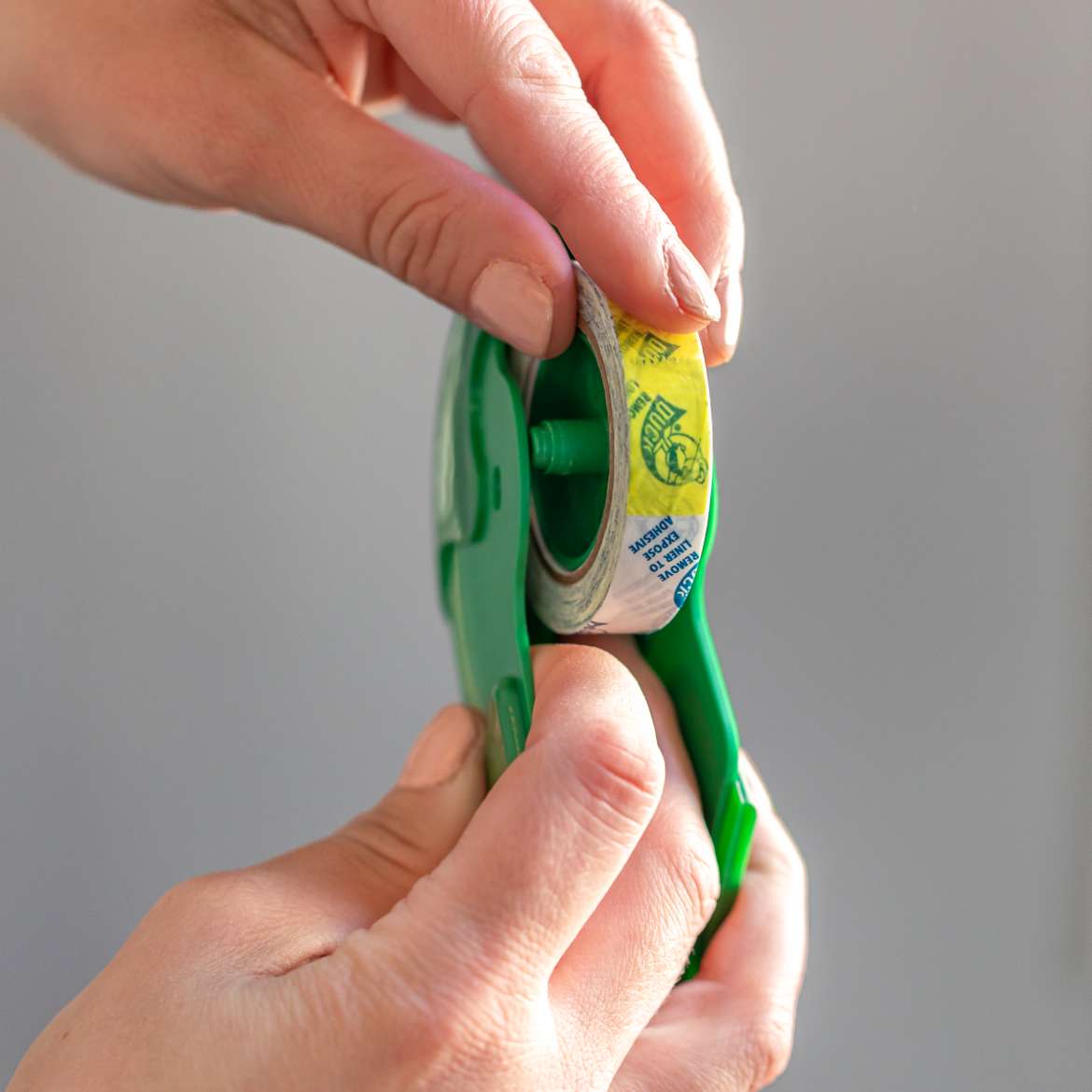 Duck® Brand Window Kit Tape Dispenser