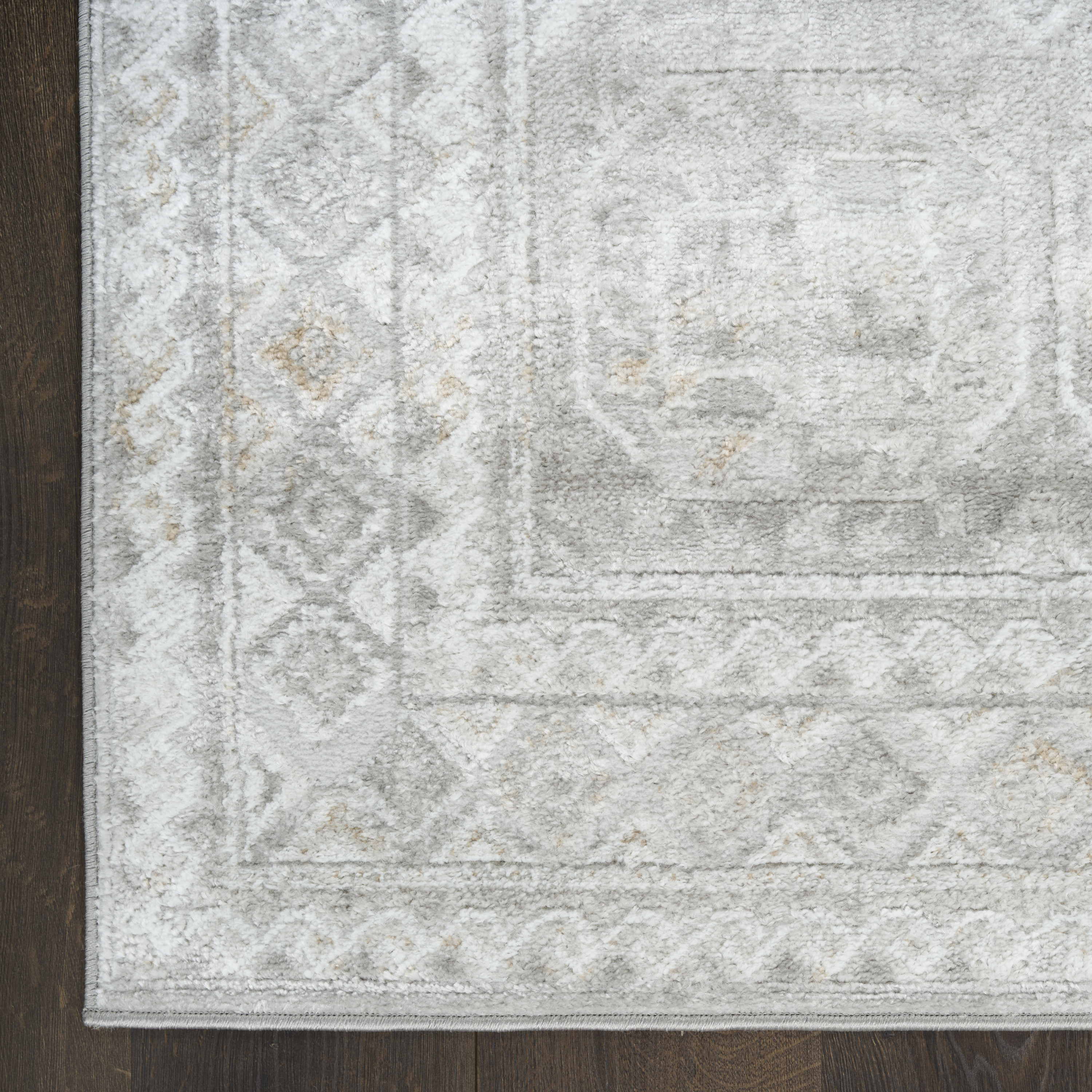Nourison Dekor 2' x 4' Grey Vintage Indoor Rug