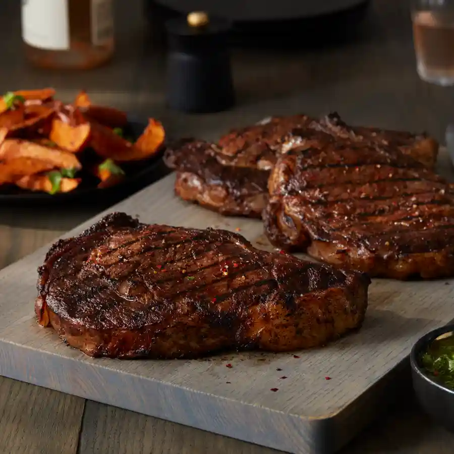 ibp Trusted Excellence® Boneless Beef Ribeye, Lipon https://images.salsify.com/image/upload/s--RNPBBq1a--/q_25/cvewvlaileyhsau96zdu.webp