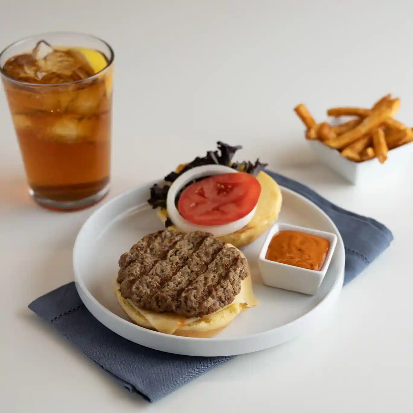 The Pub® Flame Grilled Beef Burger https://images.salsify.com/image/upload/s--5lnsWifi--/q_25/yzpw31khplke3l3gmtfk.webp