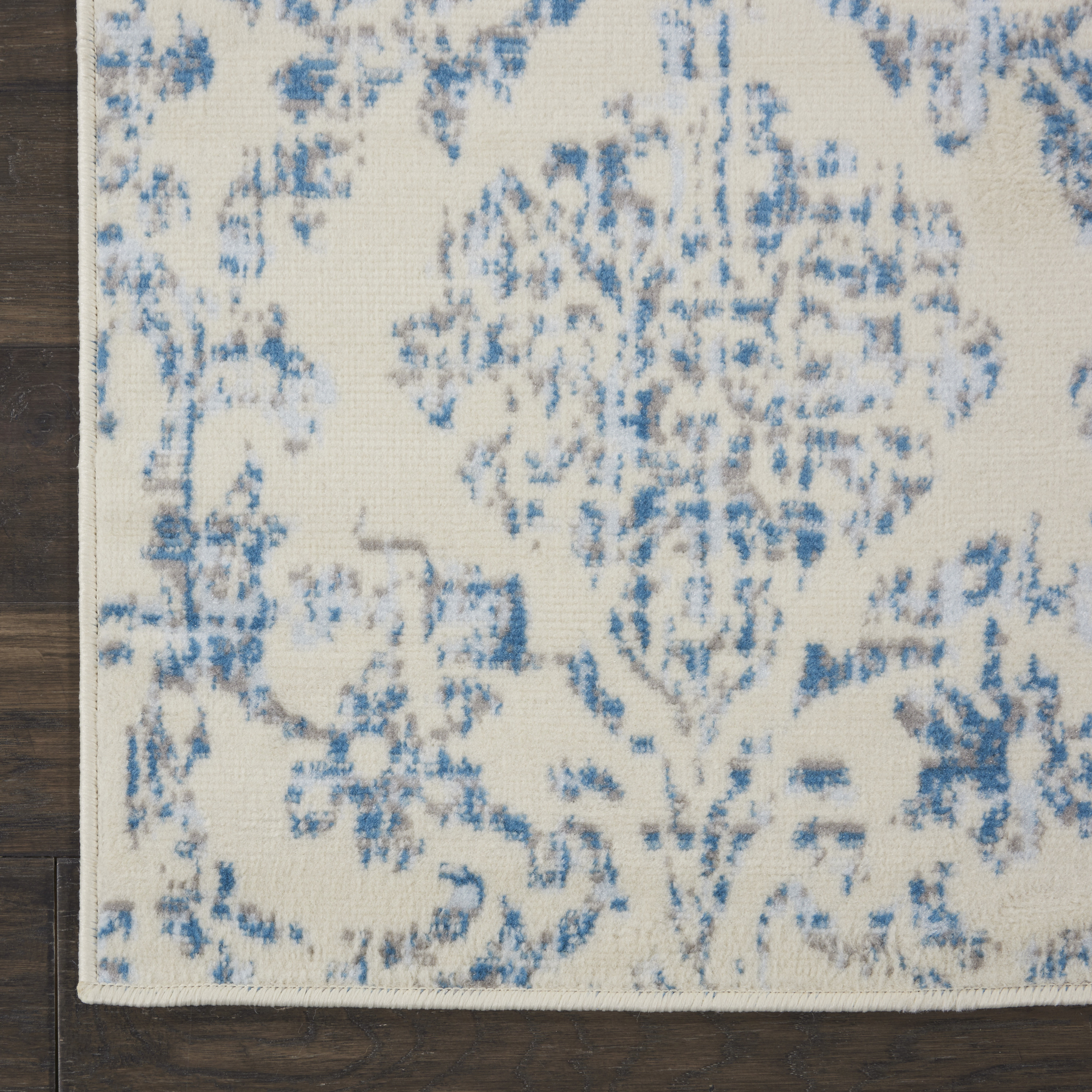 Nourison Jubilant 3' x 5' Ivory Blue Vintage Indoor Rug